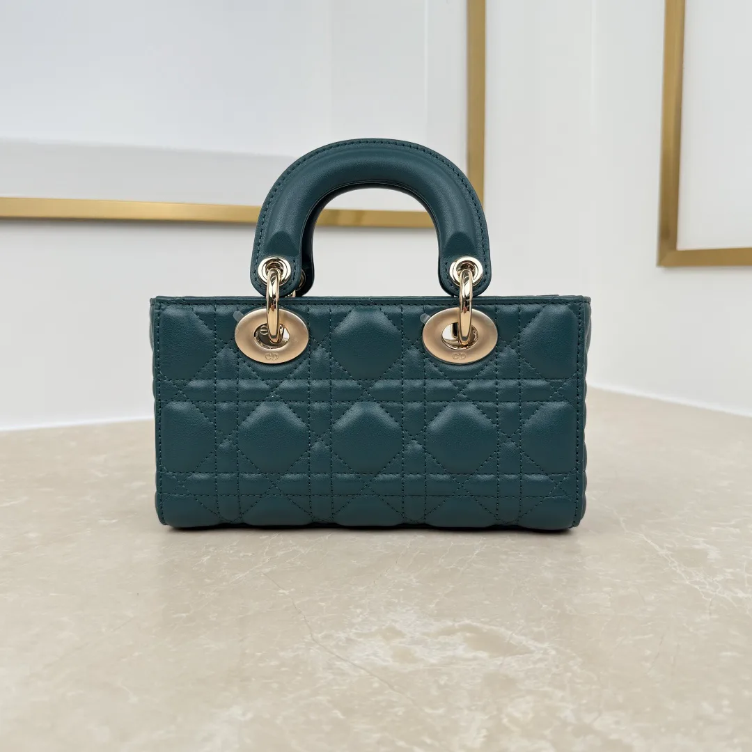 Women's Classic Handbags CHRISTIAN DIOR 18242050