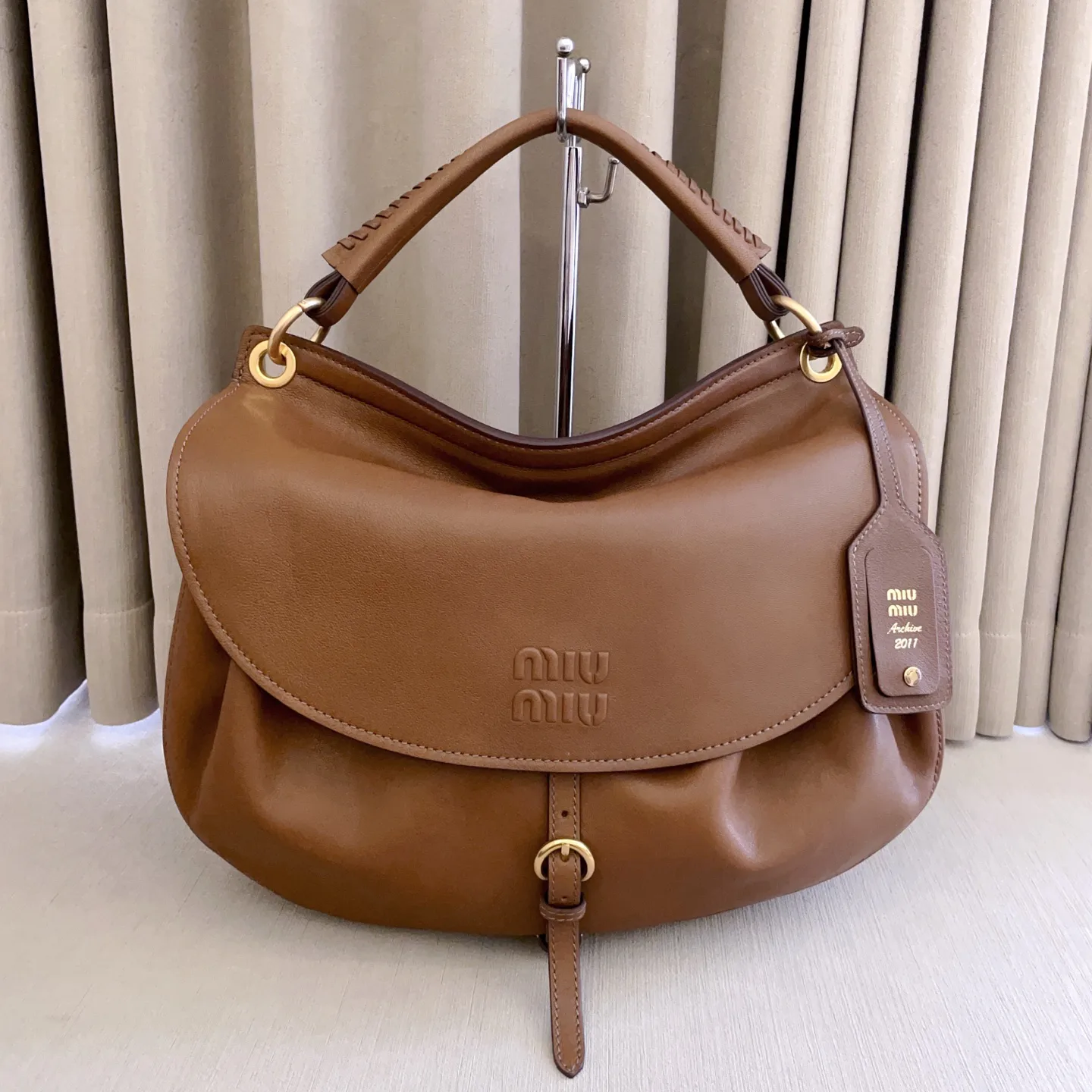 Классические Сумки Женские Miu Miu 18602480