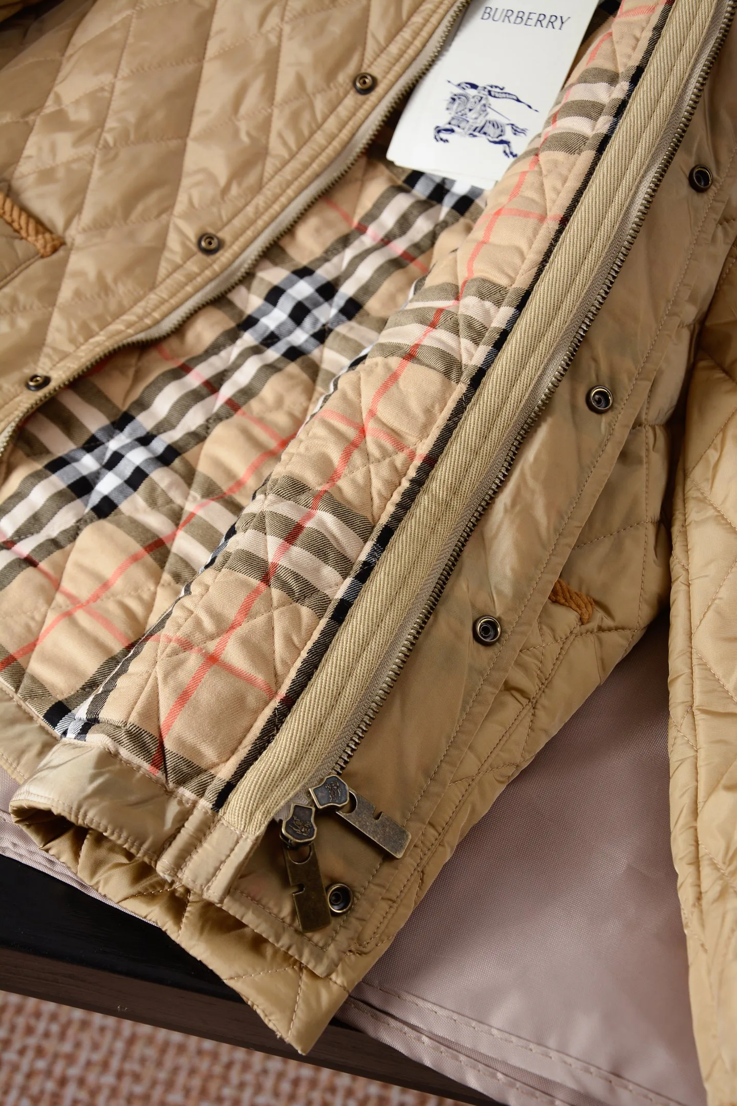 Women's Jackets And Down Jackets BURBERRY 18512998
