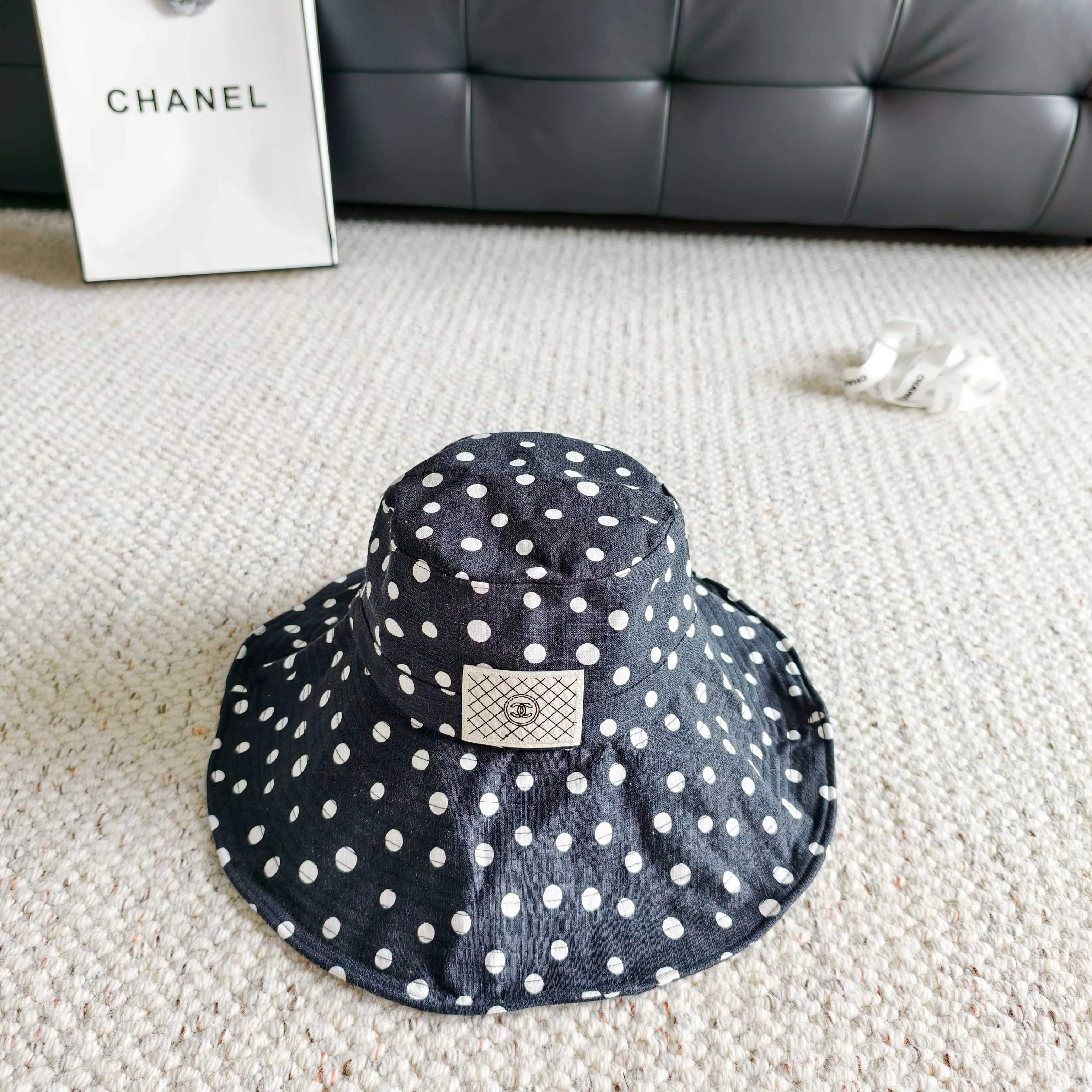 Hats CHANEL 17498317