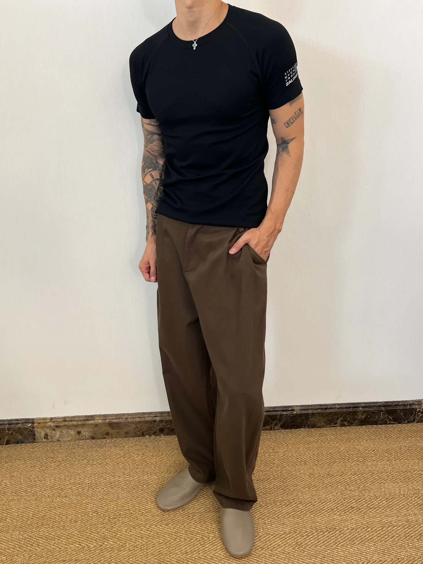 Men's Trousers MAISON MARGIELA 18343257