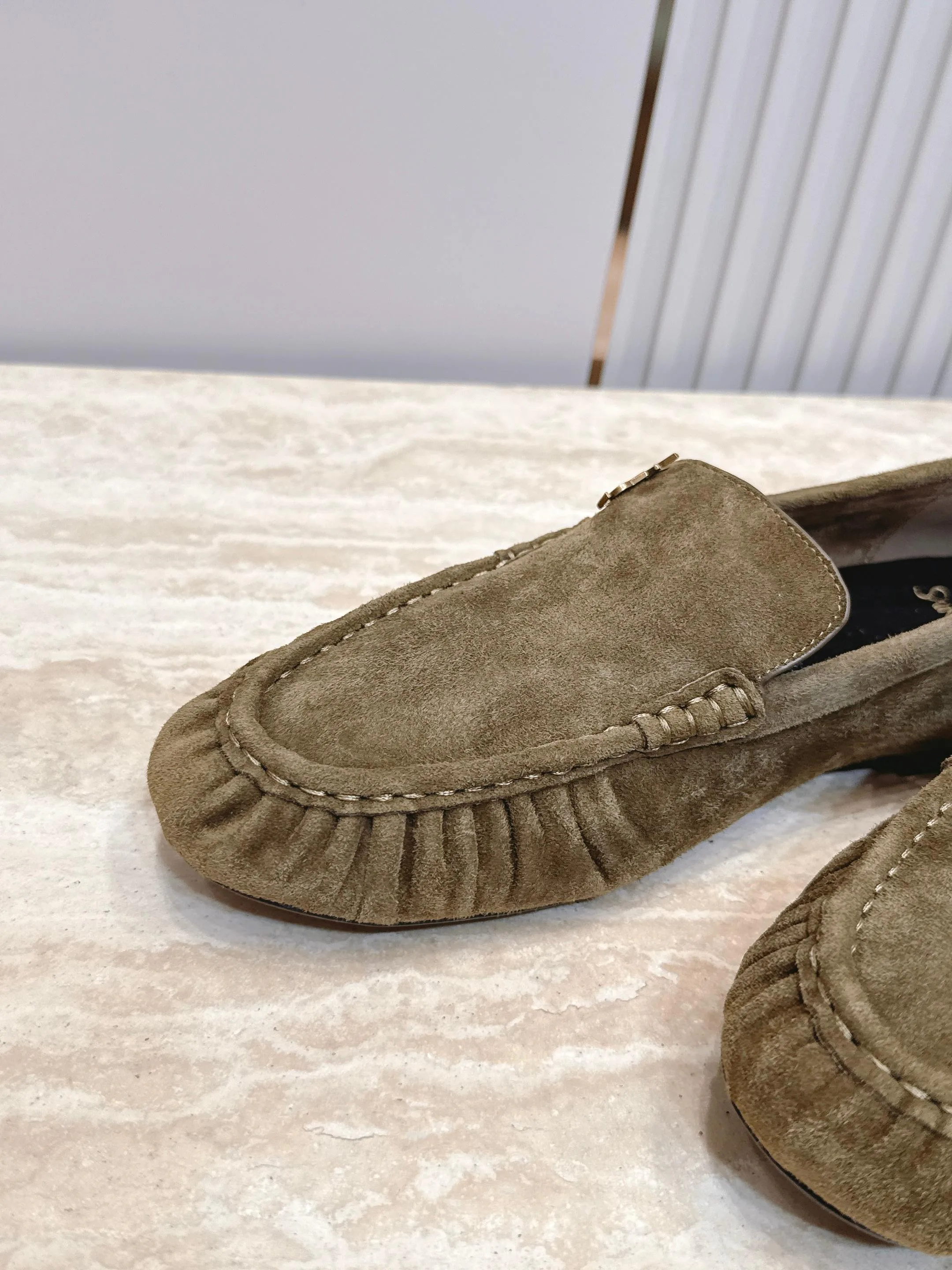 Women's Loafers And Moccasins SAINT LAURENT 17701338