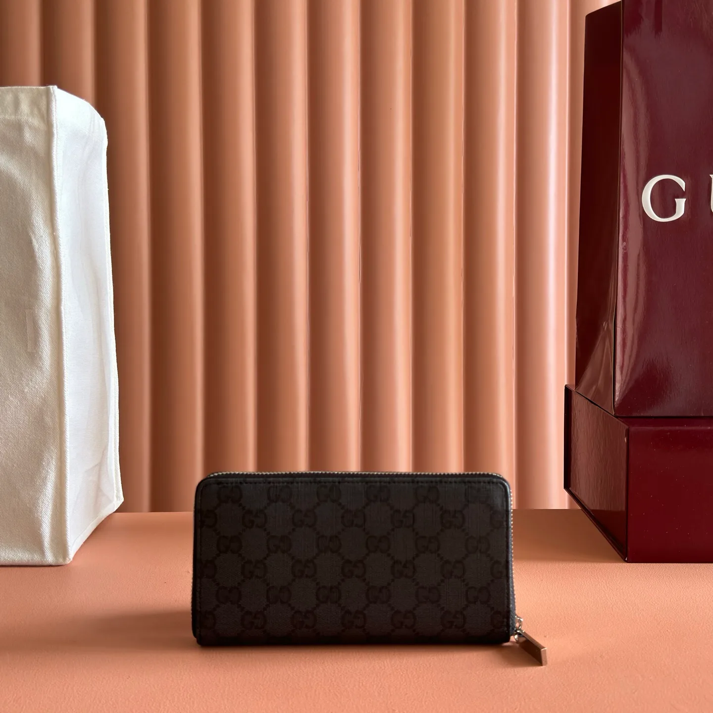 Women's Clutches GUCCI 17947880
