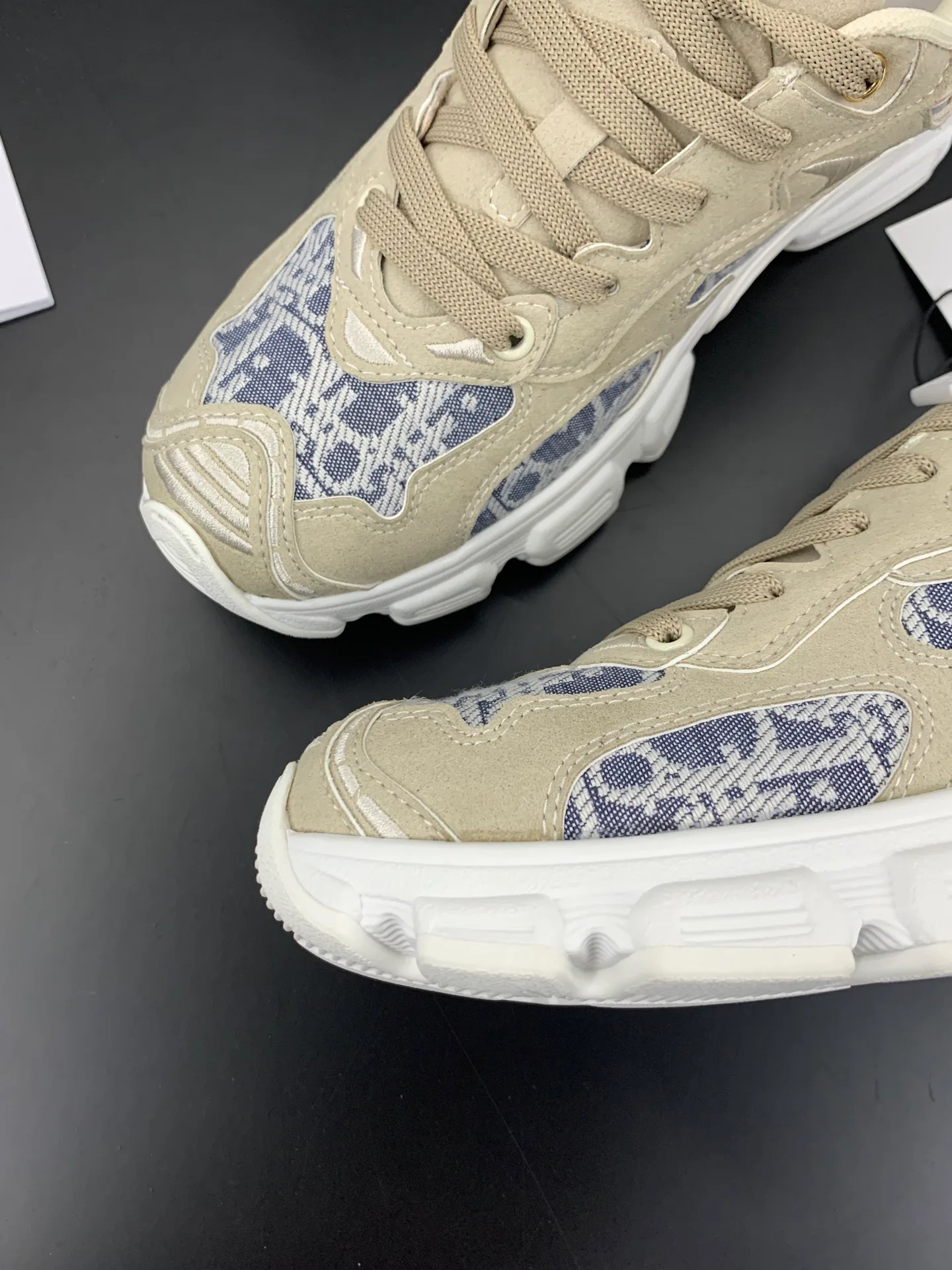 Women's Sneakers CHRISTIAN DIOR 17545284