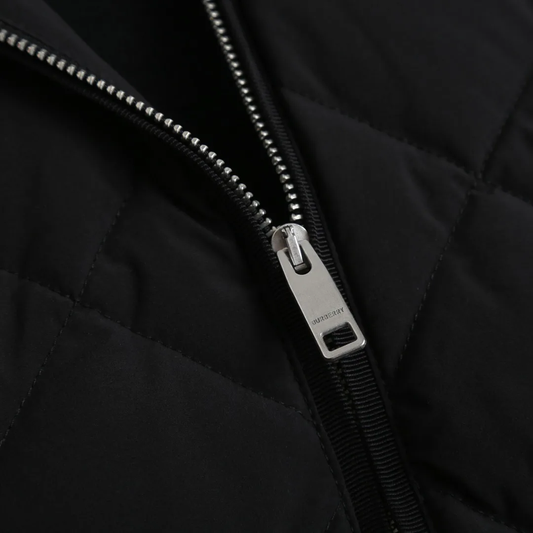 Women's Jackets And Down Jackets BURBERRY 18022617