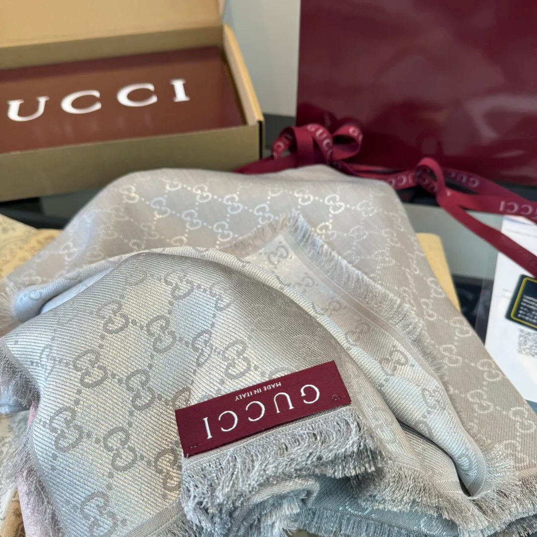 Scarves GUCCI 18275078