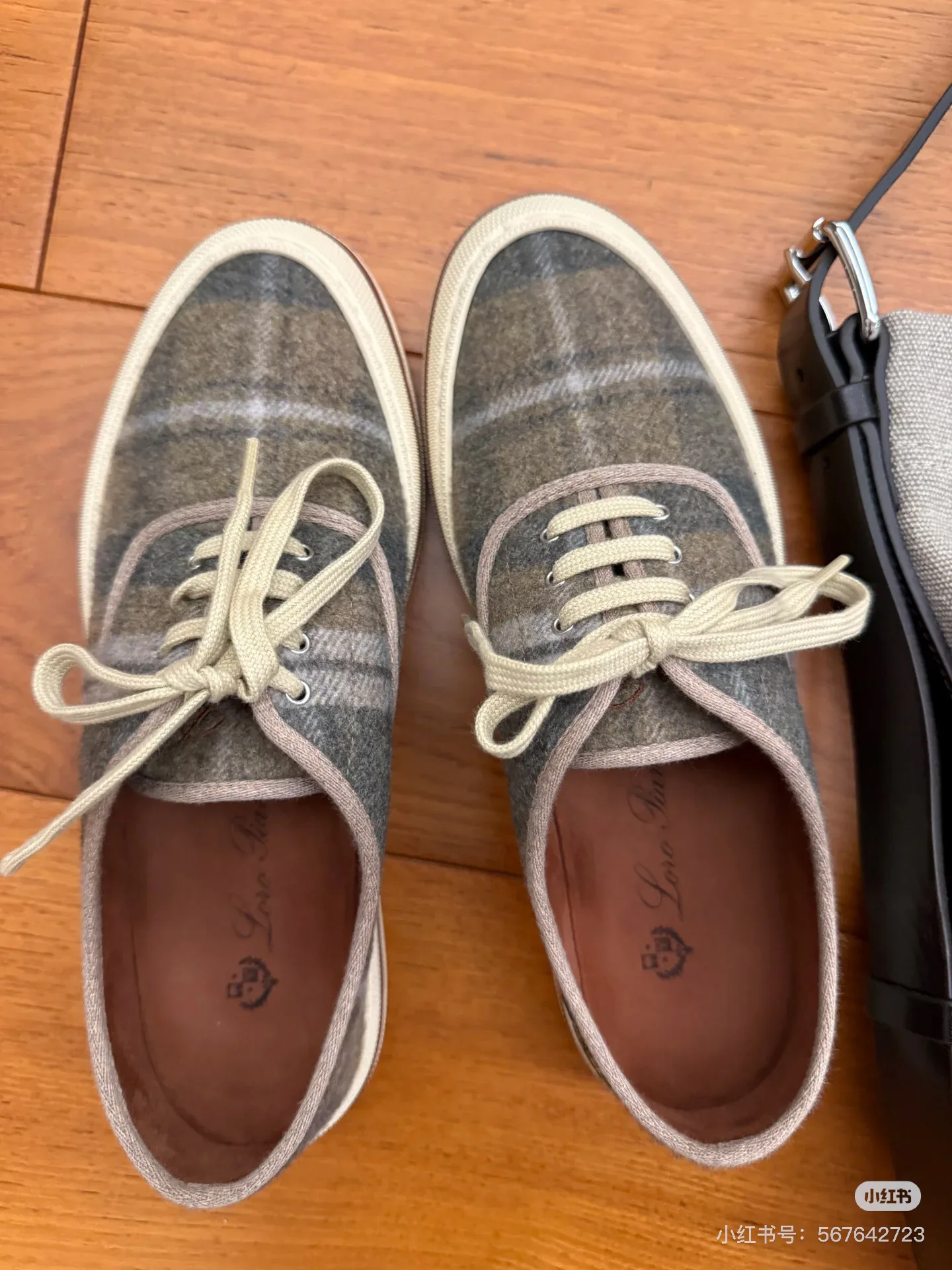 Women's Sneakers LORO PIANA 18258094