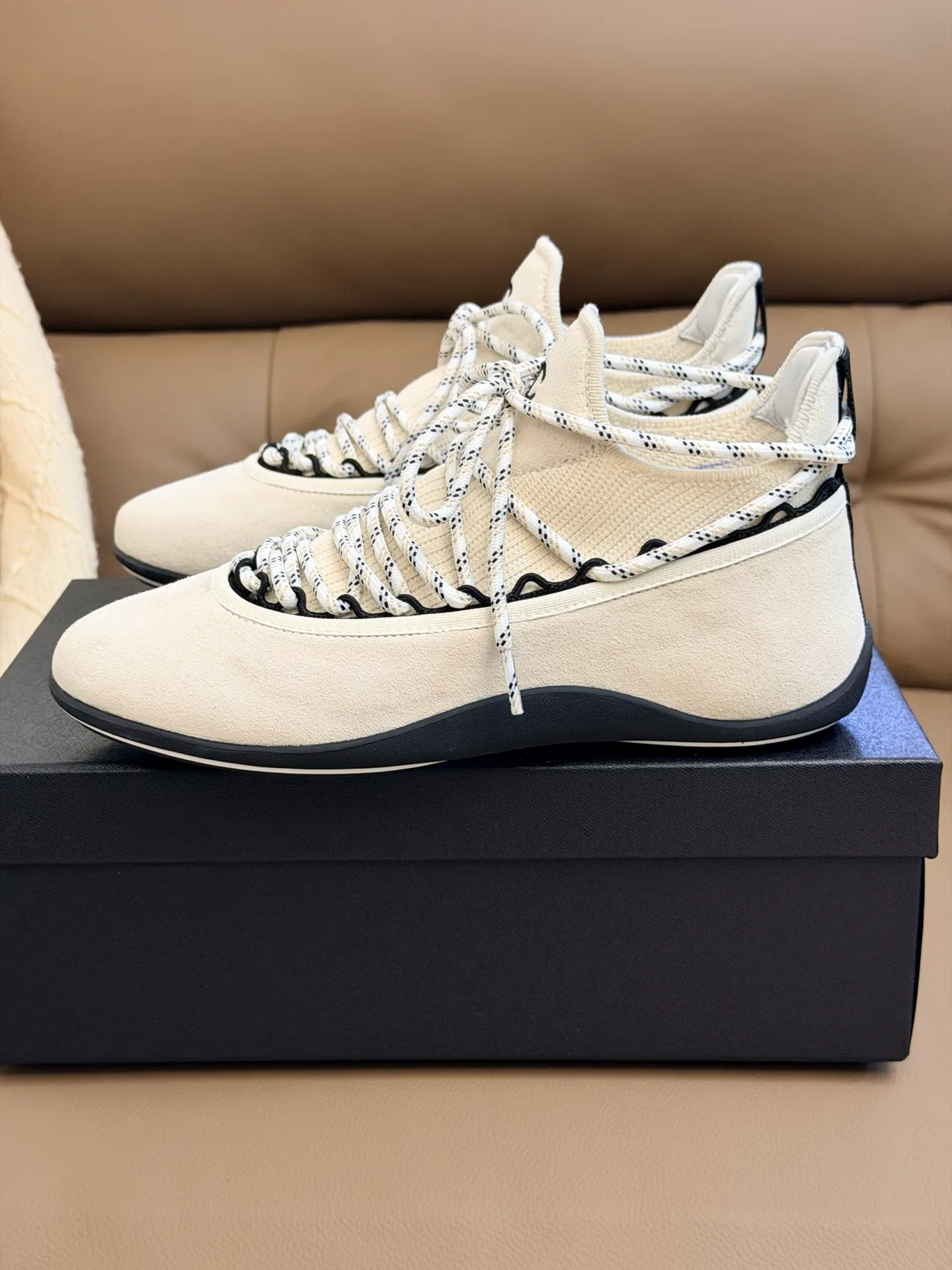 Women's Sneakers CHANEL 17510619