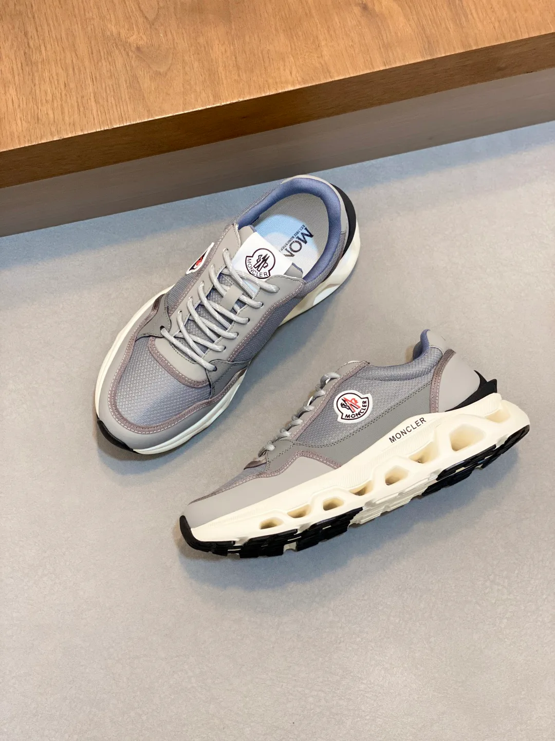 Кроссовки Мужские Moncler 18586369
