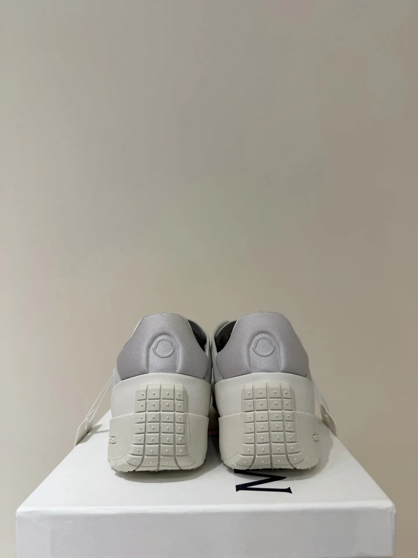 Women's Sneakers MONCLER 18194436