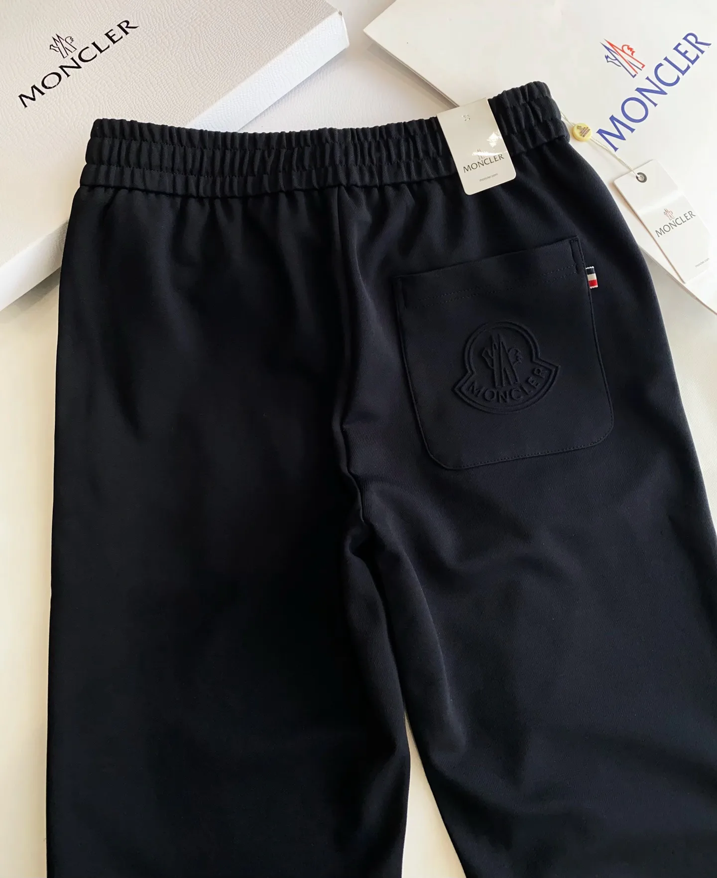 Men's Trousers MONCLER 17973352