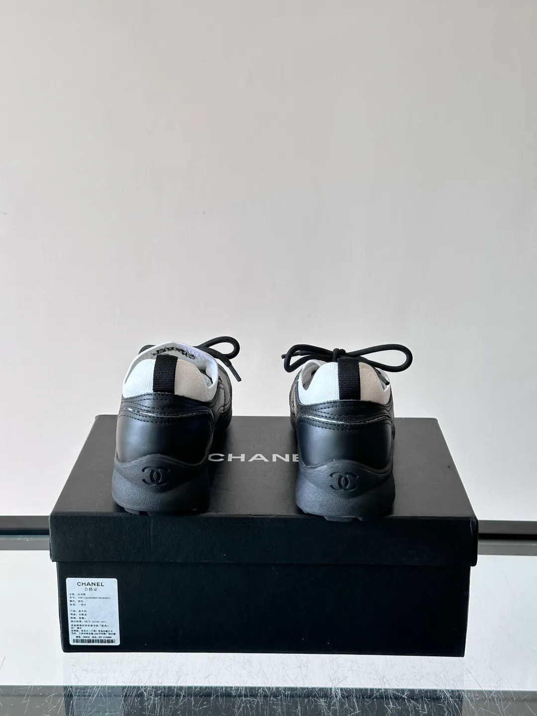 Women's Sneakers CHANEL 17982758