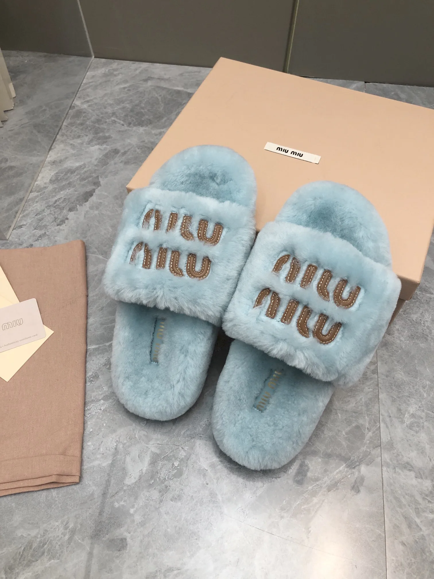 Women's Slippers MIU MIU 18005822