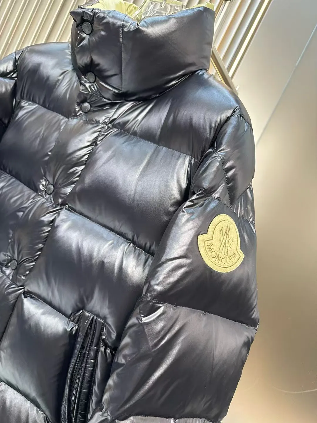 Men's Jackets And Down Jackets MONCLER 18188955