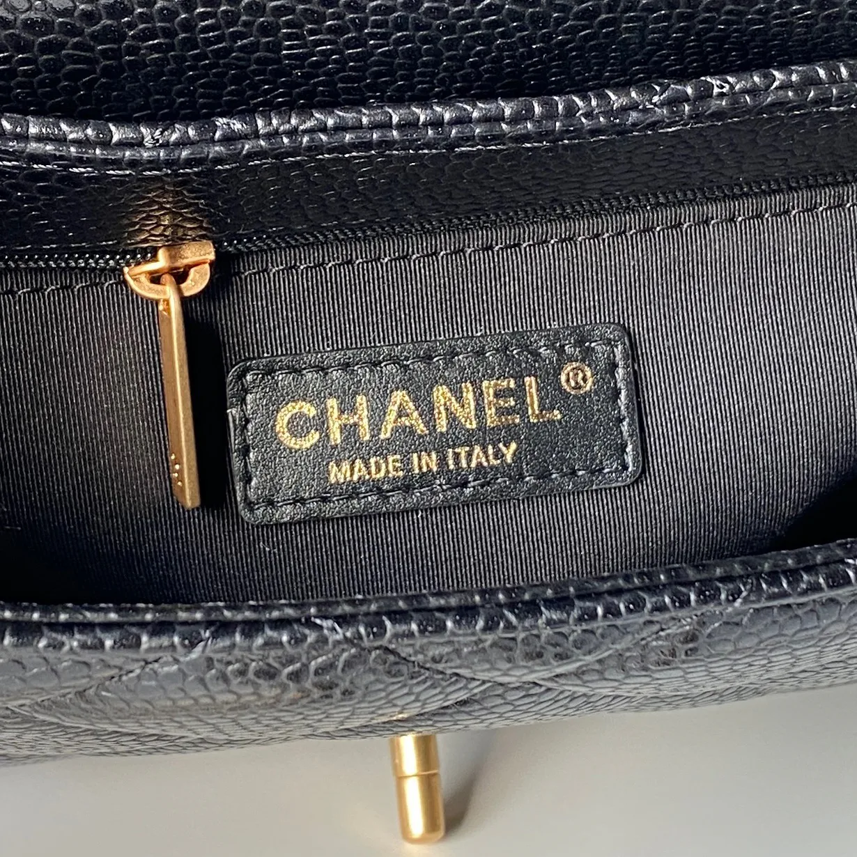 Women's Classic Handbags CHANEL 18000303