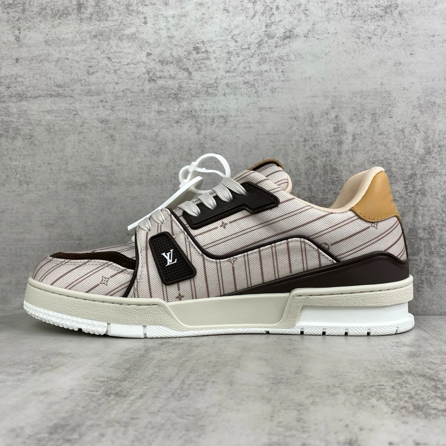 Women's Sneakers LOUIS VUITTON 17961746