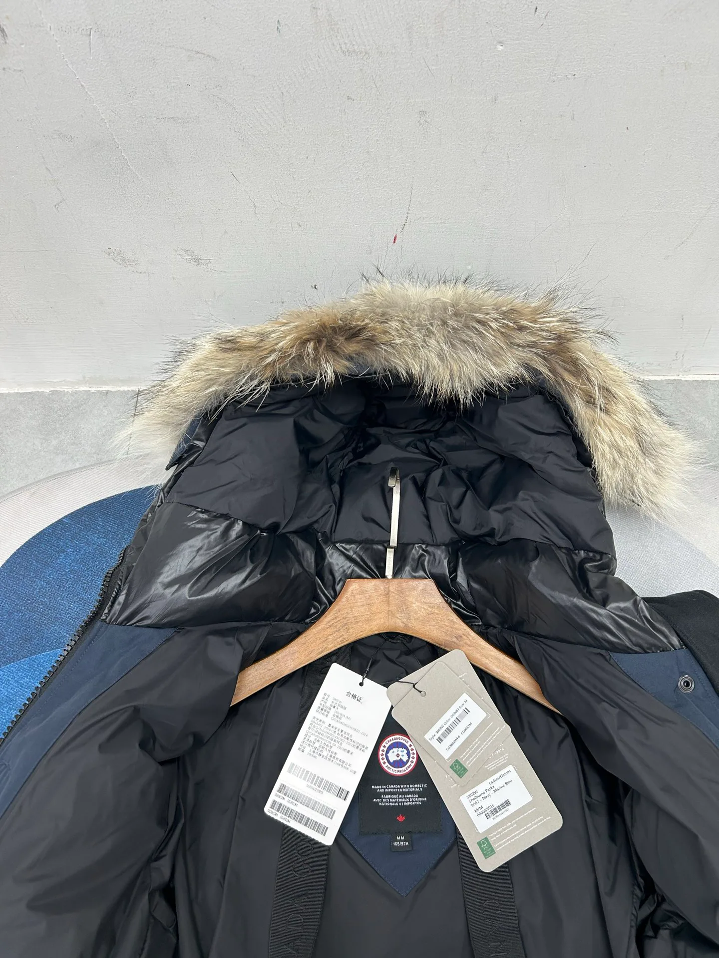 Women's Jackets And Down Jackets CANADA GOOSE 18007221