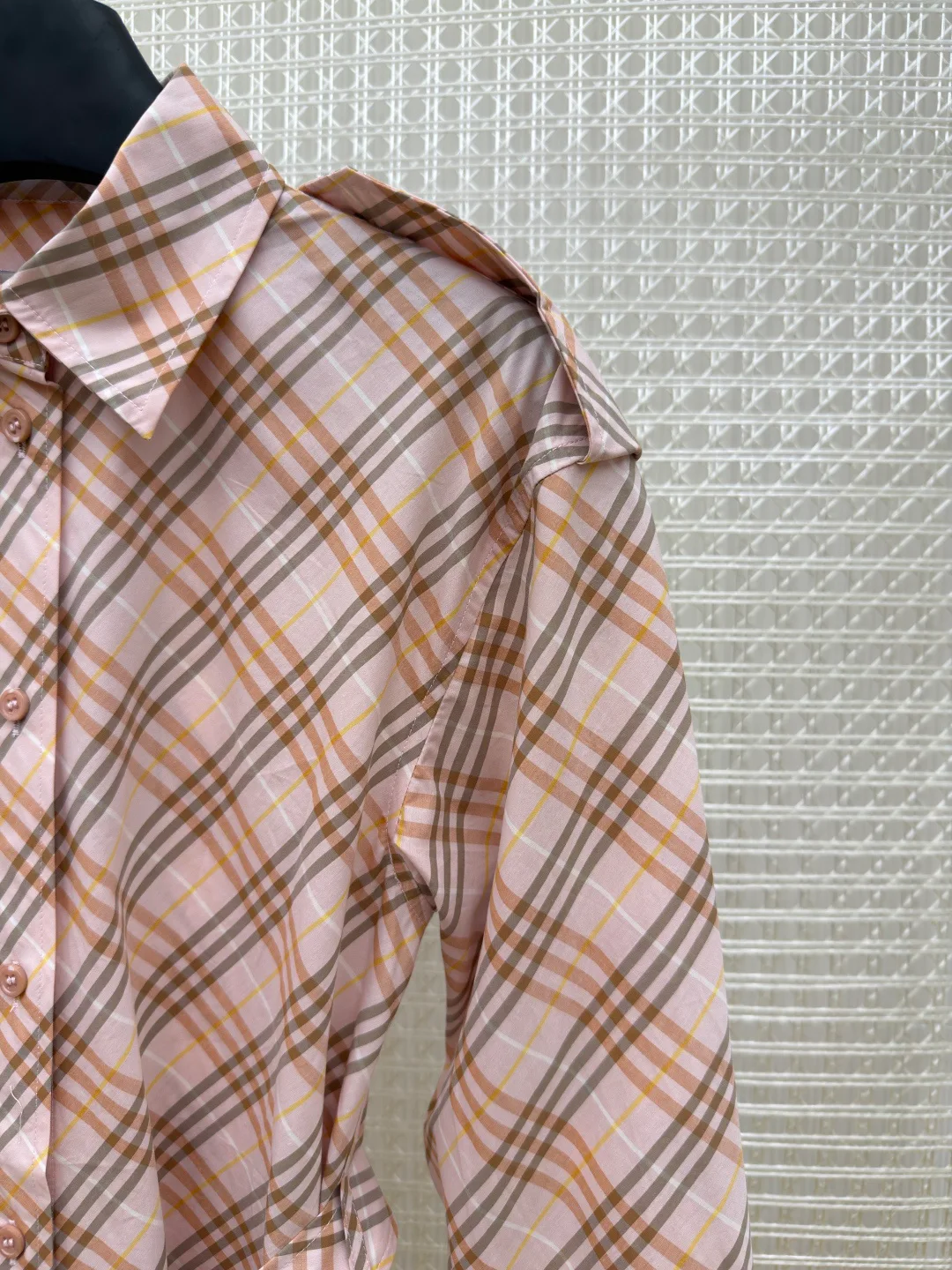 Men's Shirts BURBERRY 18359672