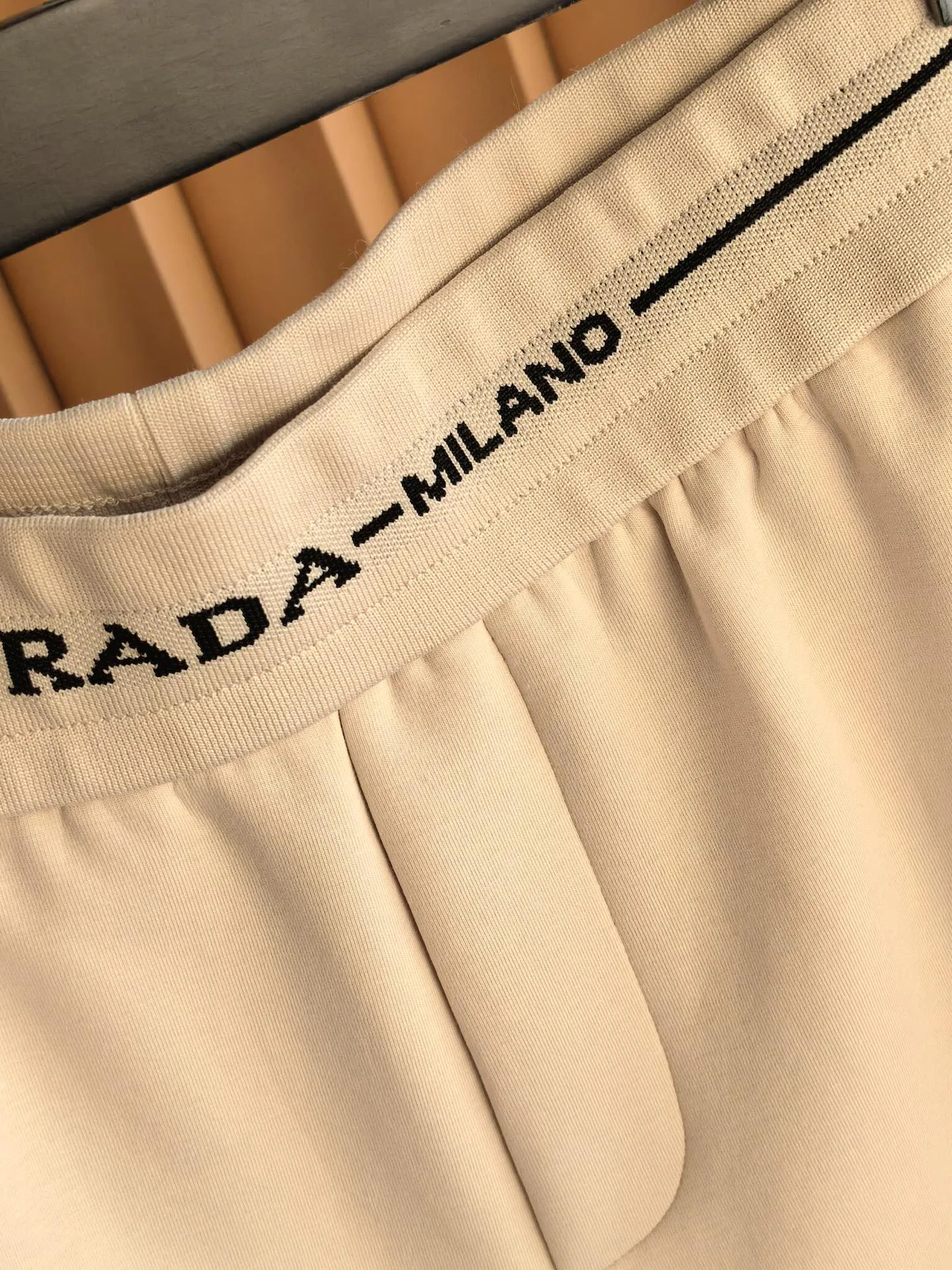 Men's Shorts PRADA 17804285