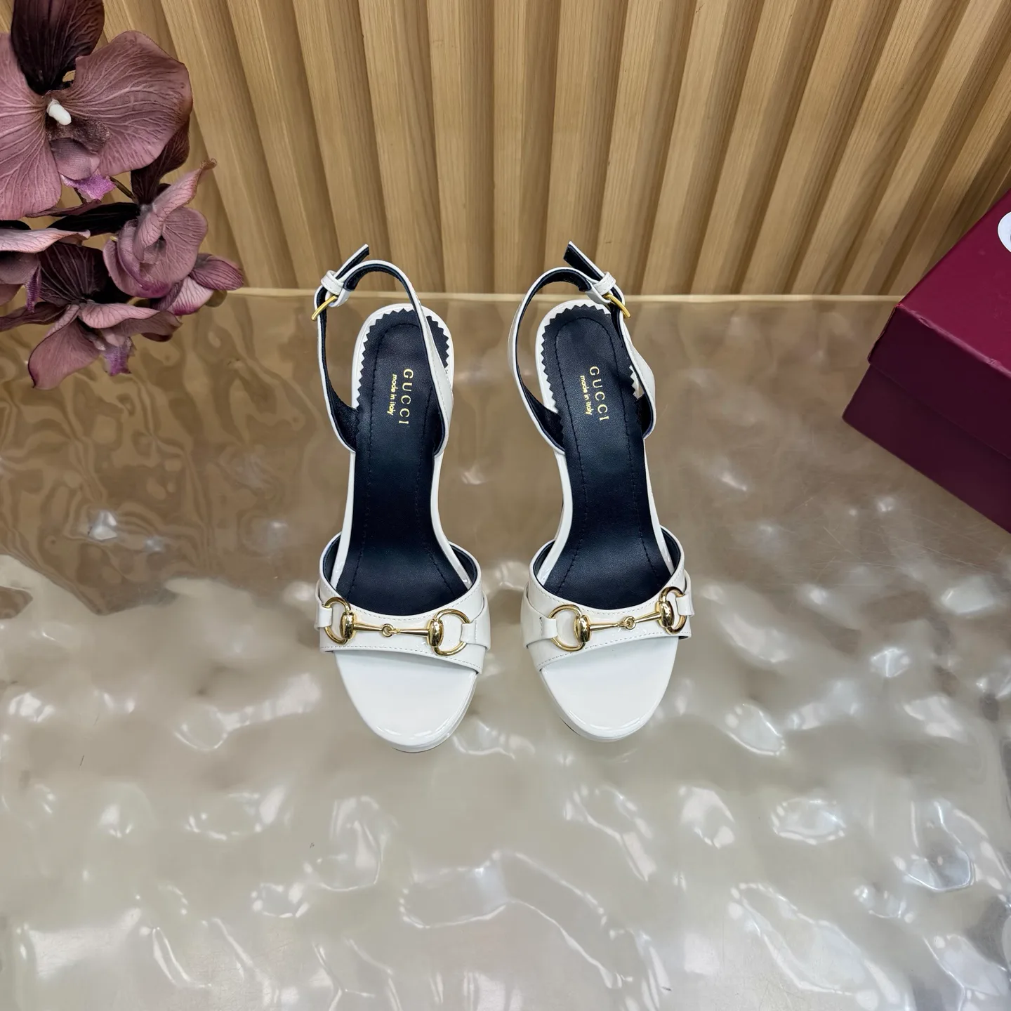 Women's Open-Toe Sandals GUCCI 17448813