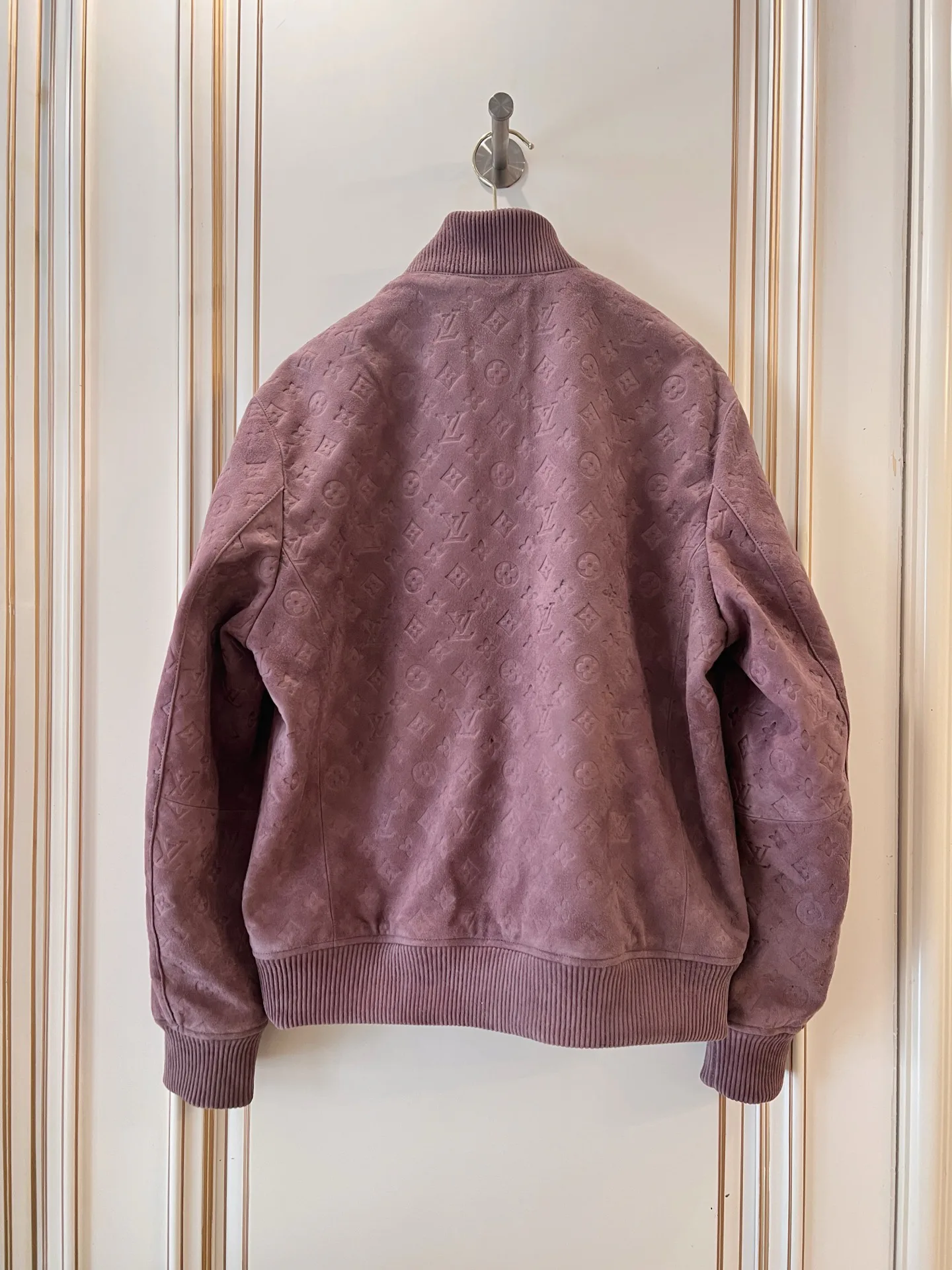 Women's Leather Jackets And Sheepskin Coats LOUIS VUITTON 18409004