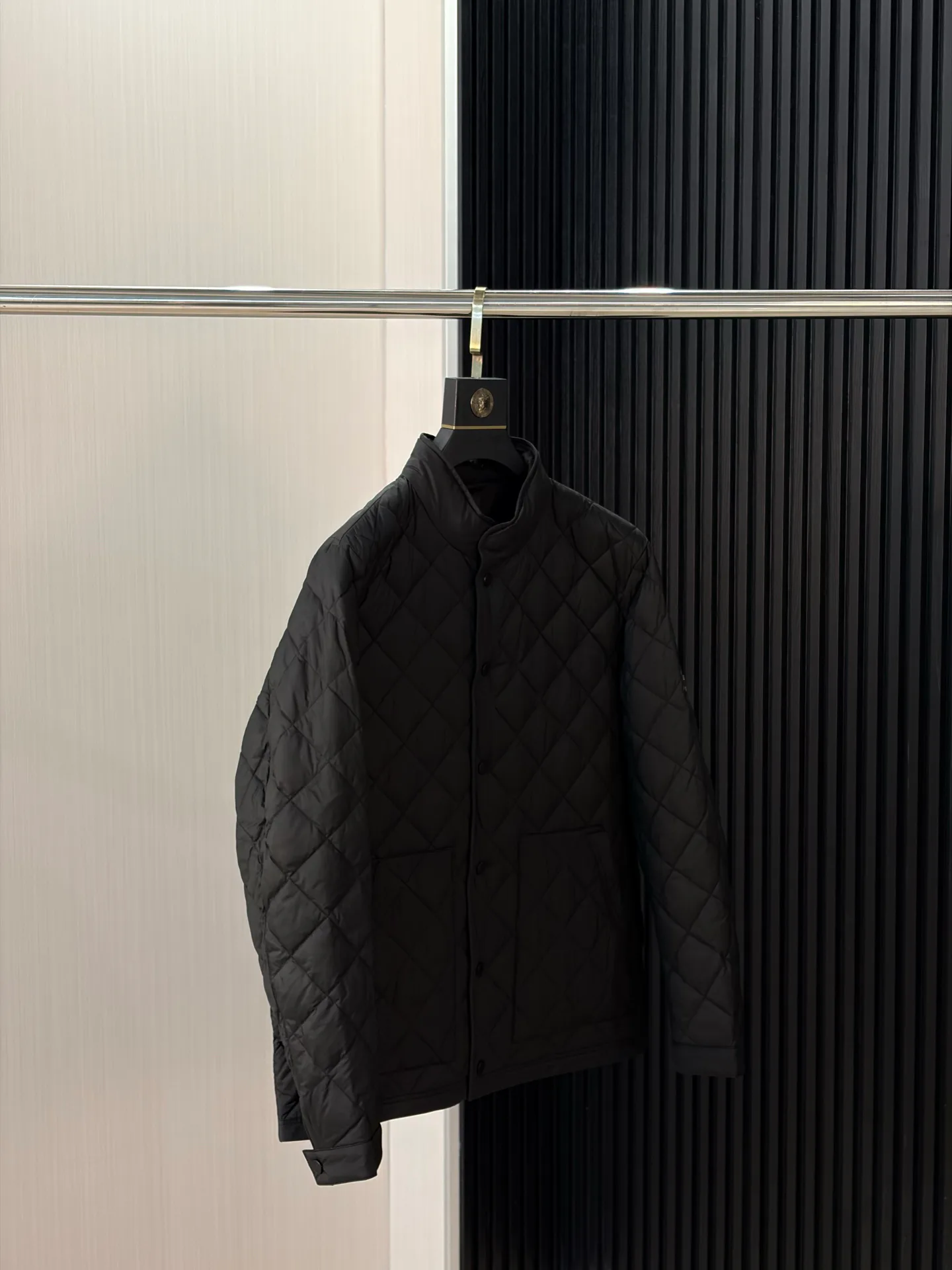 Women's Jackets And Down Jackets MONCLER 17944003