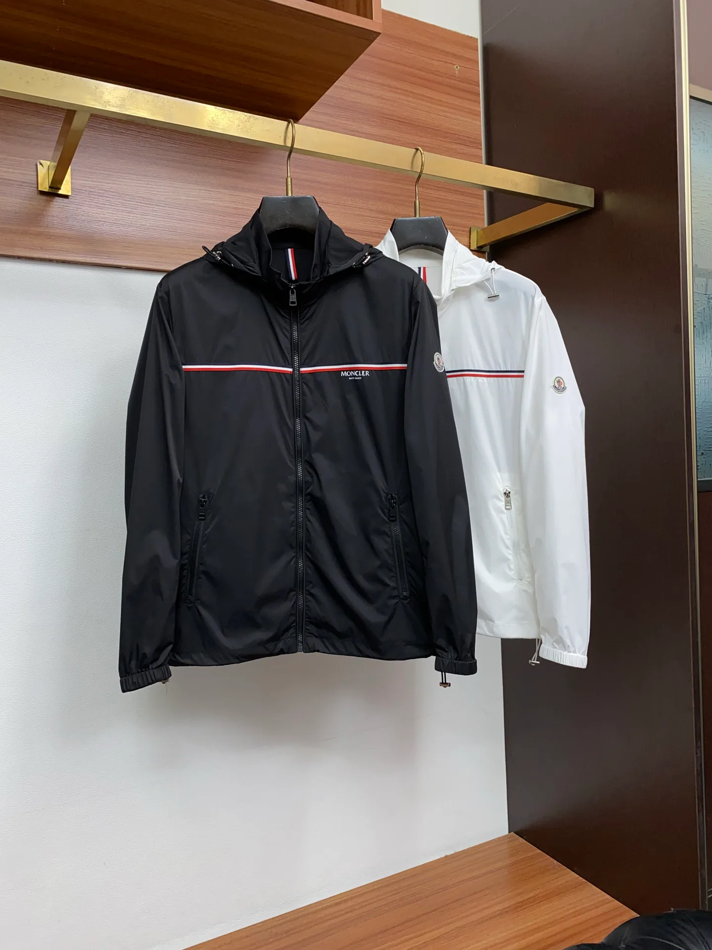 Men's Jackets And Down Jackets MONCLER 17510127
