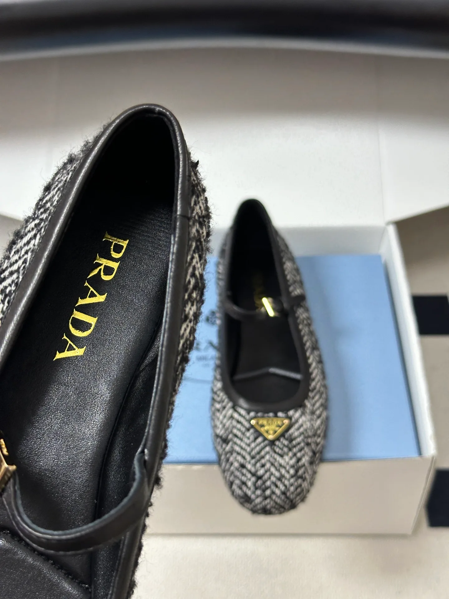 Women's Ballet Flats PRADA 18520378