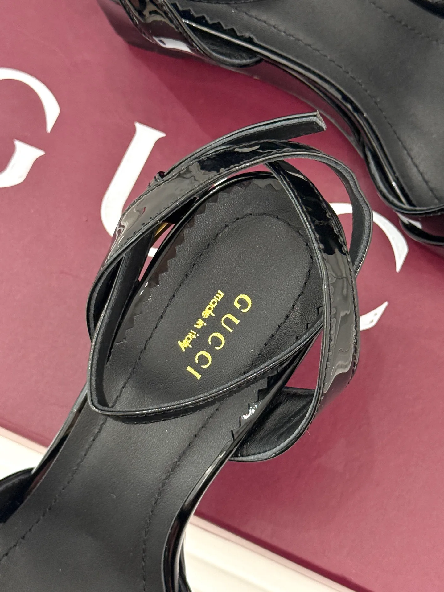 Women's Open-Toe Sandals GUCCI 18034495