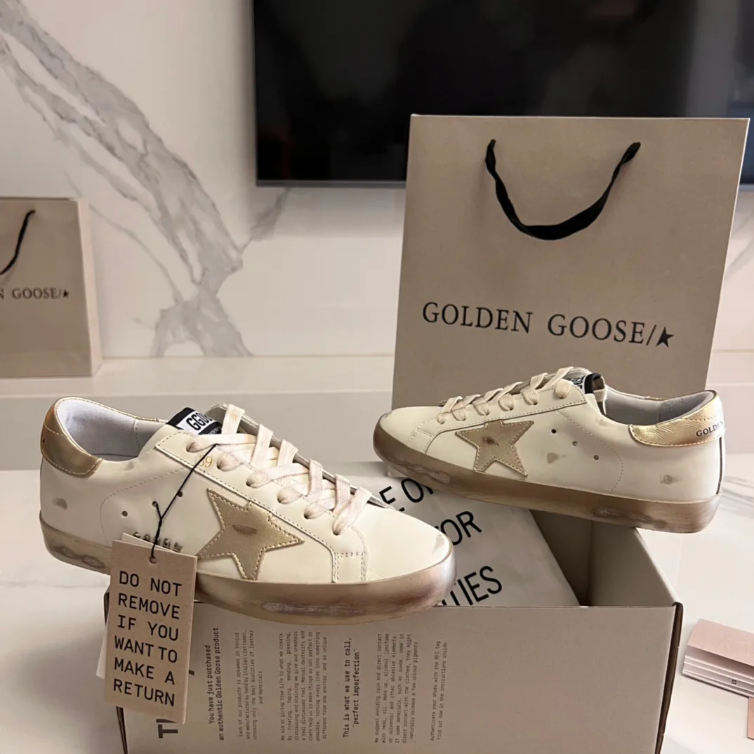 Women's Sneakers GOLDEN GOOSE 16995663
