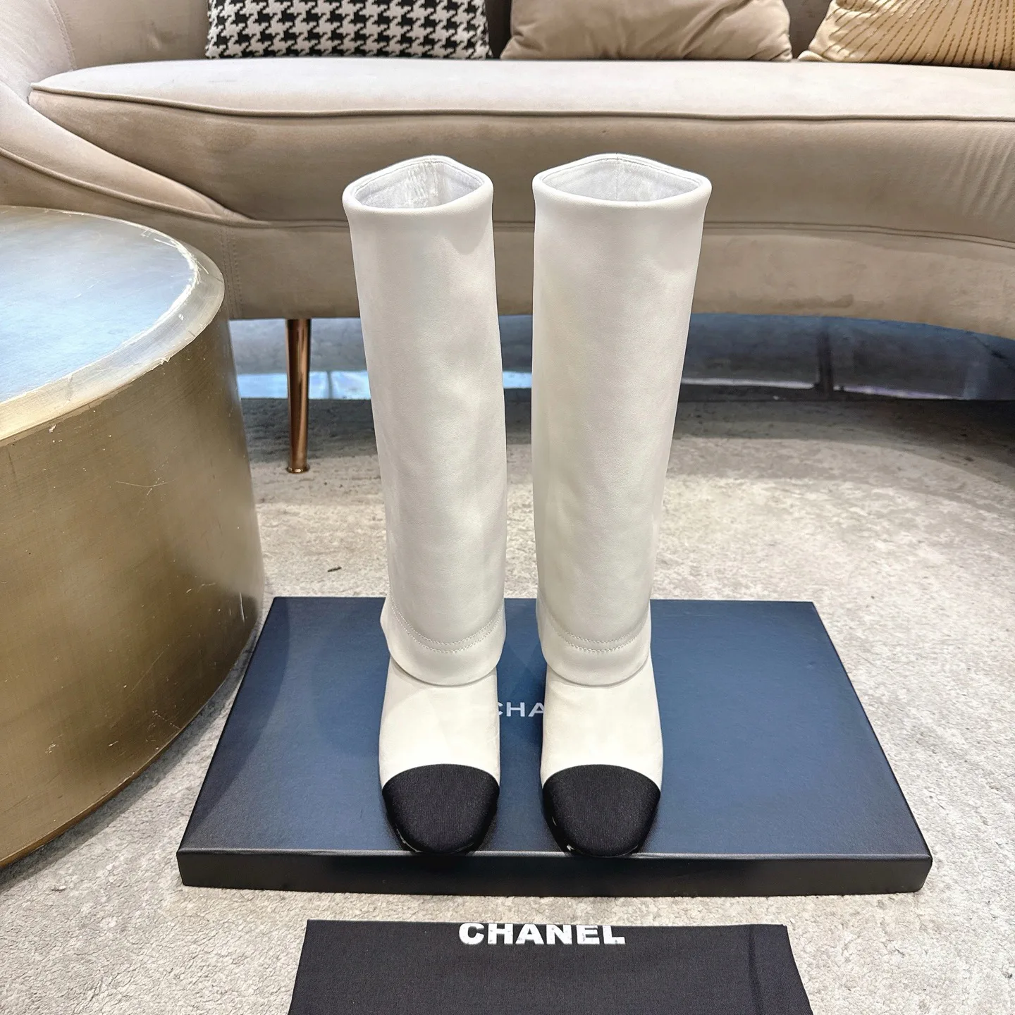 Women's Boots CHANEL 18154577