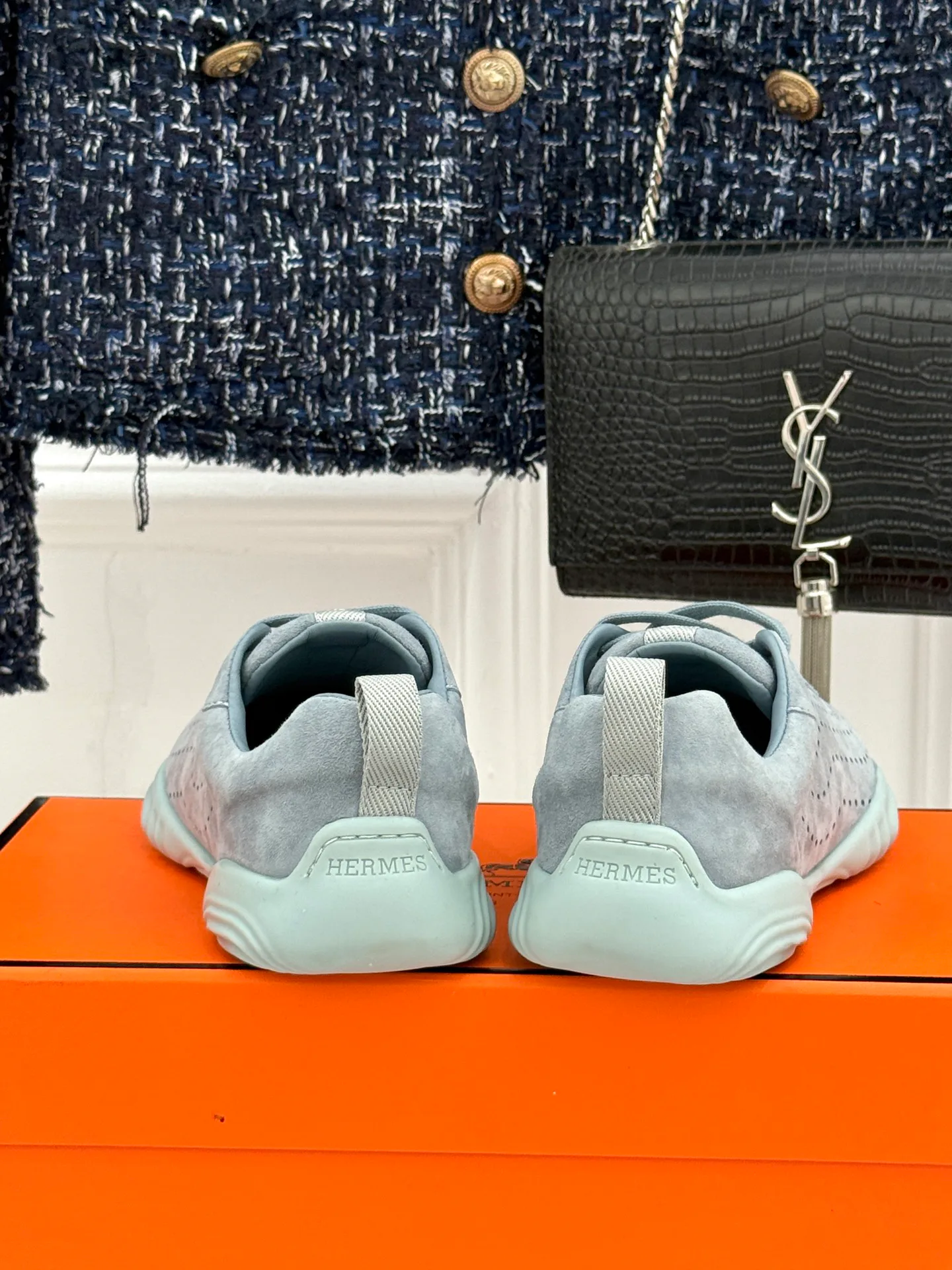 Кроссовки Женские Hermes 18636858