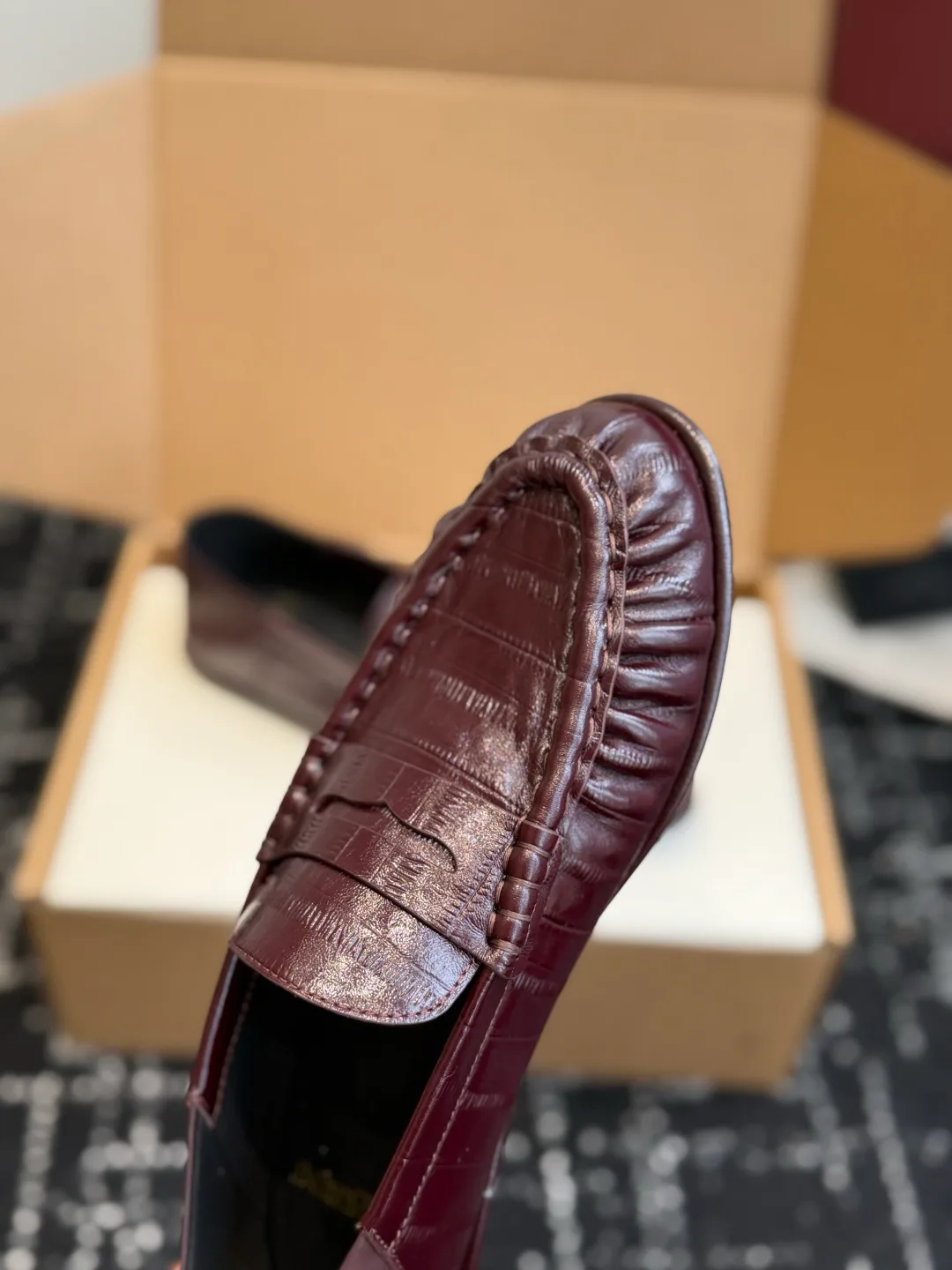 Women's Loafers And Moccasins SAINT LAURENT 18164545