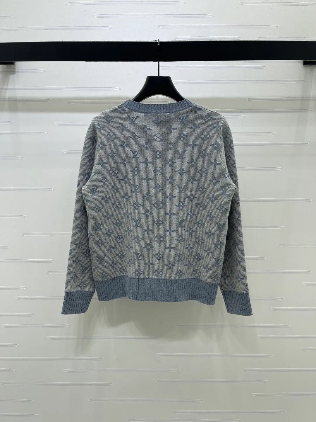 Women's Jumpers And Sweaters LOUIS VUITTON 18437165