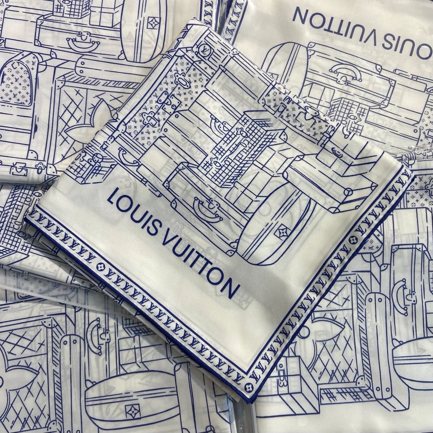 Silk Scarves LOUIS VUITTON 17608791