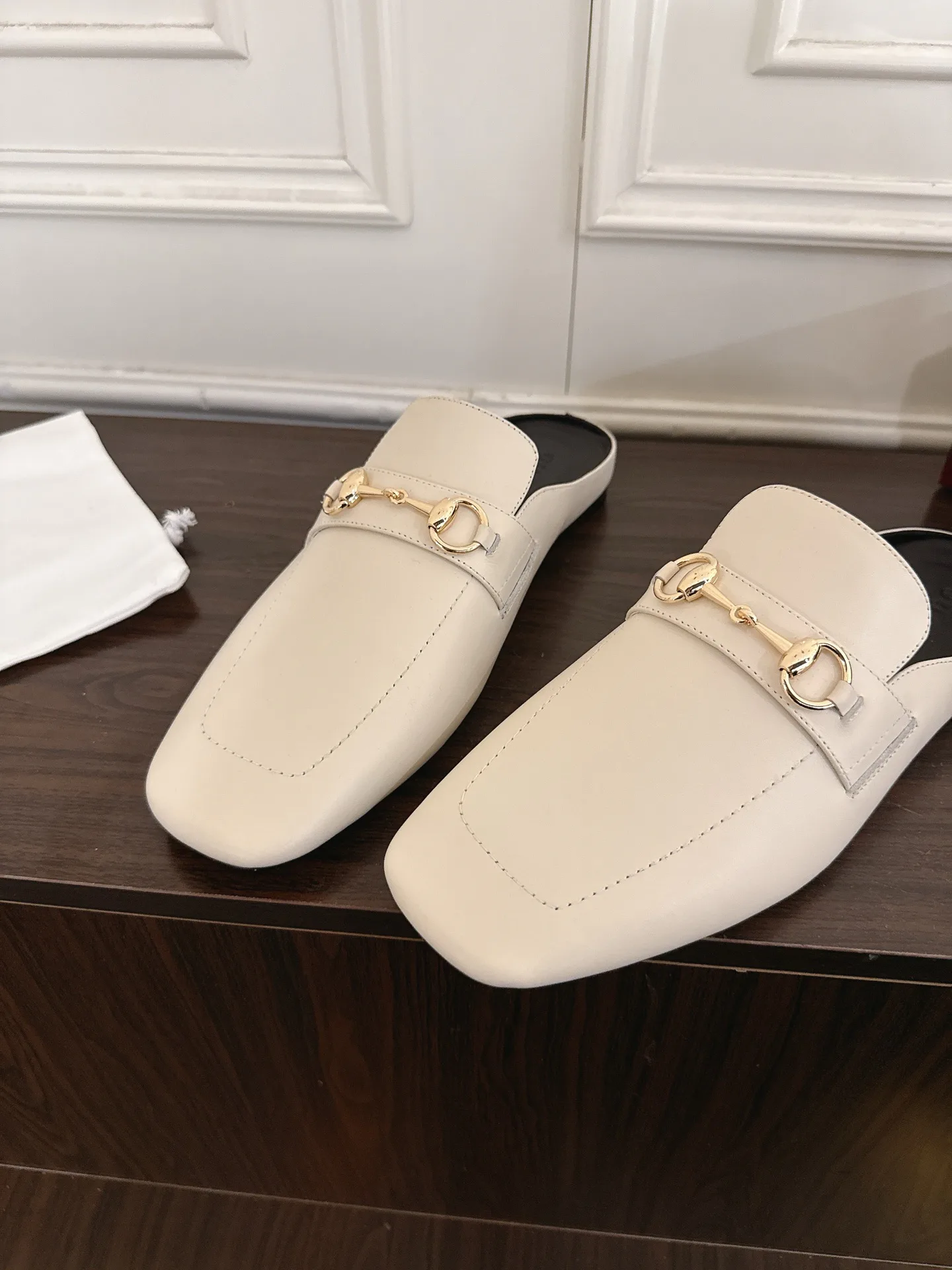 Women's Mules And Clogs GUCCI 17956781
