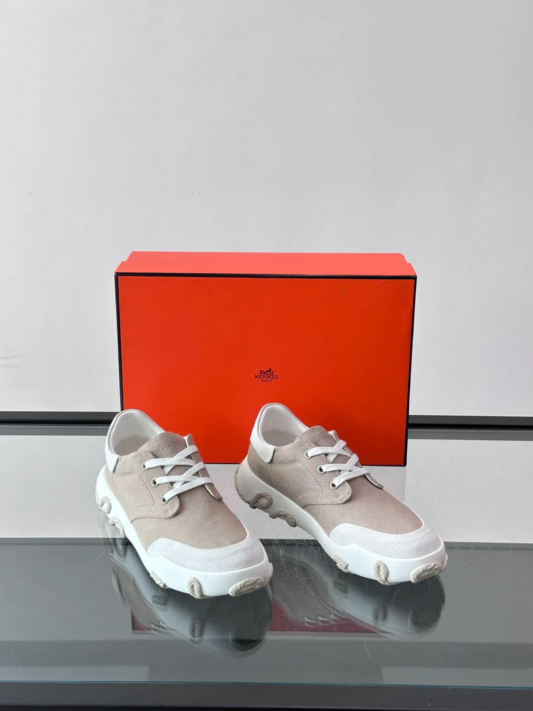 Women's Sneakers HERMES 17255274