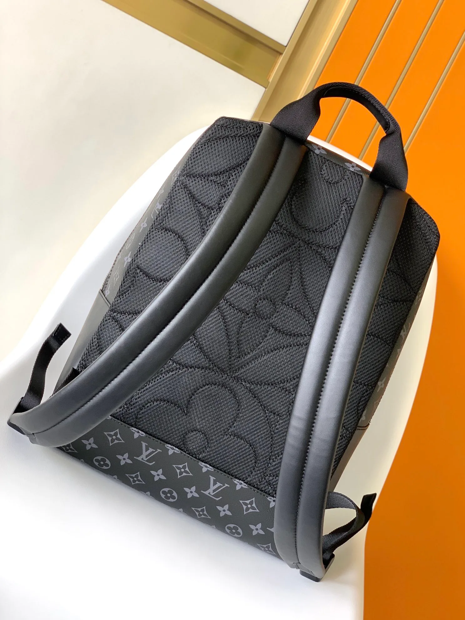 Men's Backpacks LOUIS VUITTON 18412638