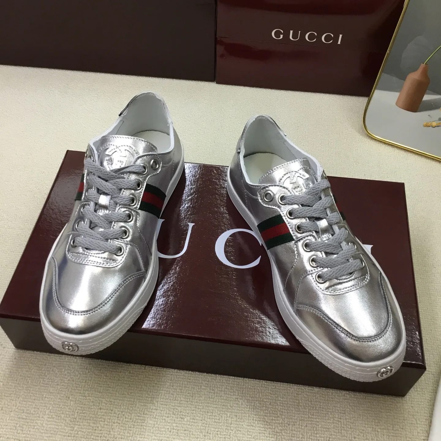 Women's Sneakers GUCCI 16893685