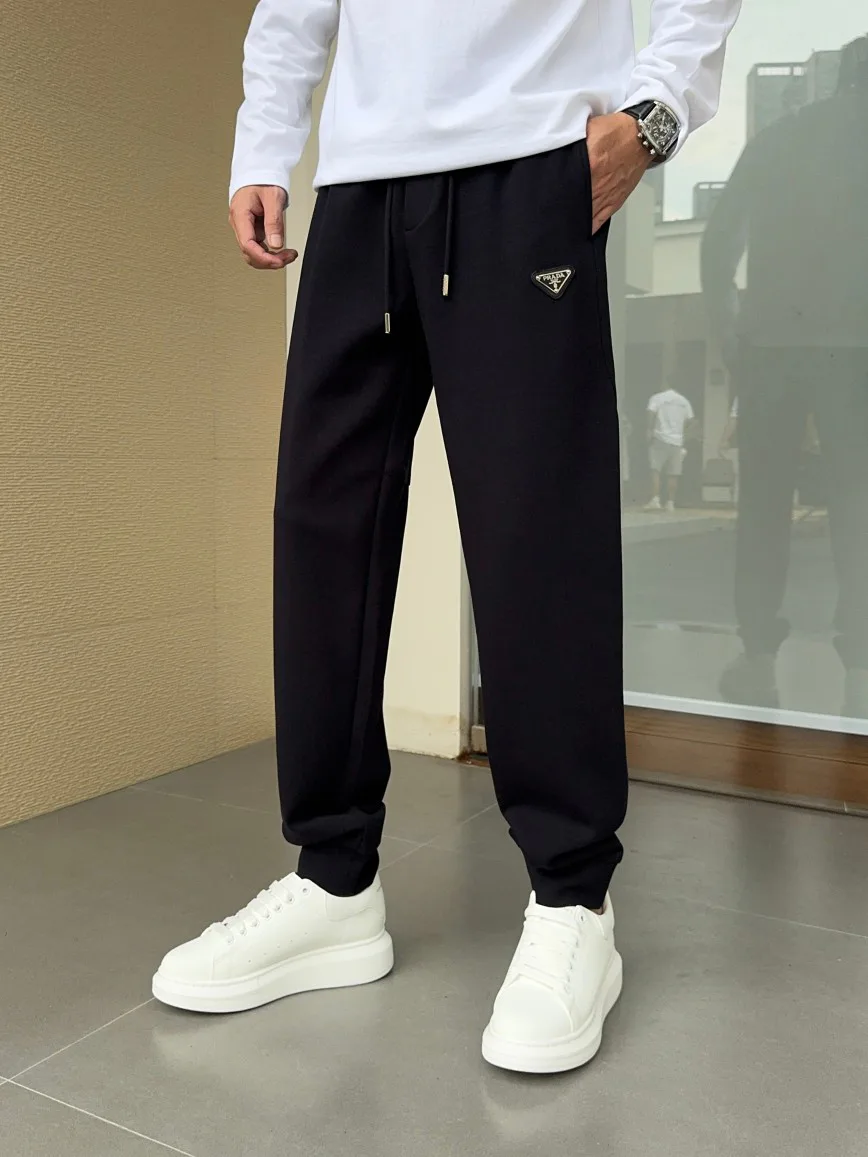 Women's Trousers PRADA 18178329