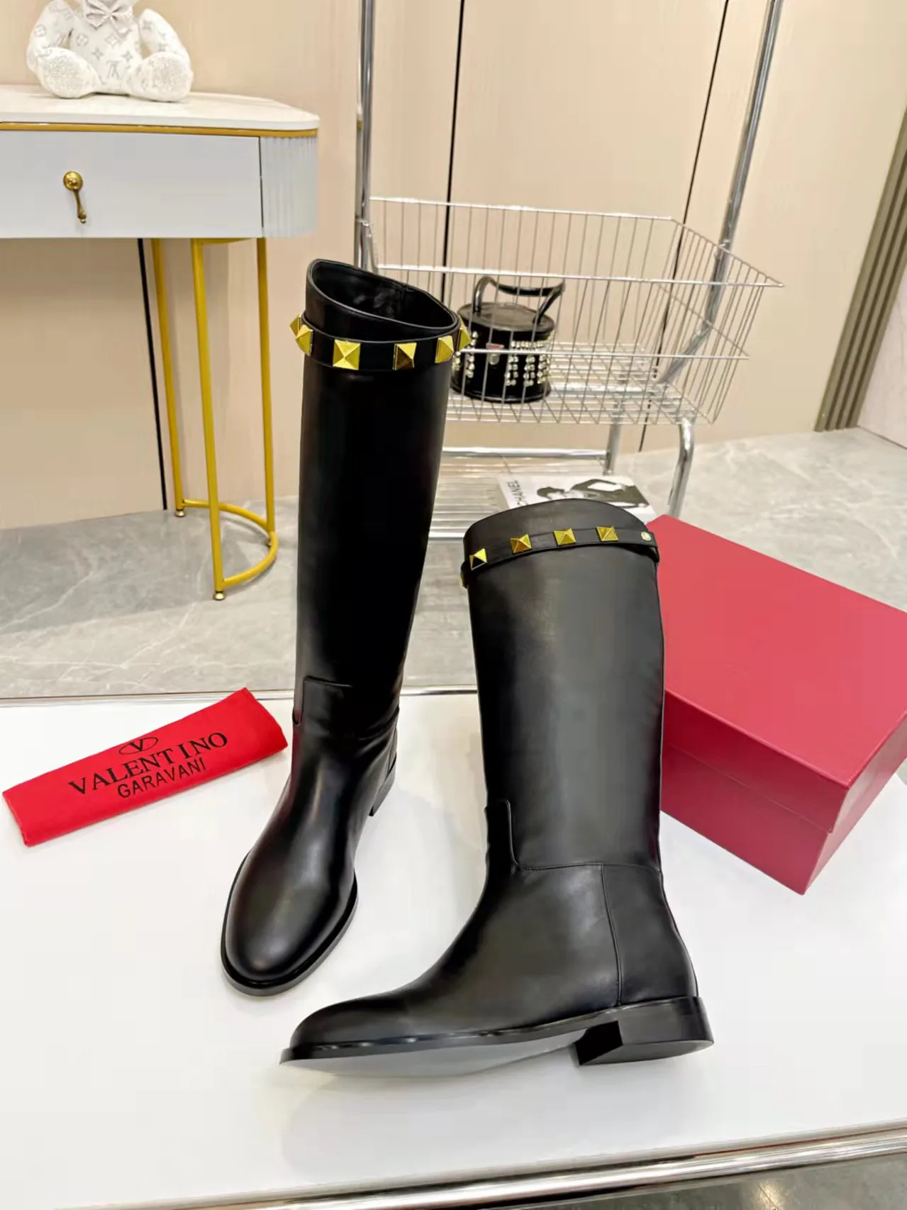 Women's Boots VALENTINO 17956810