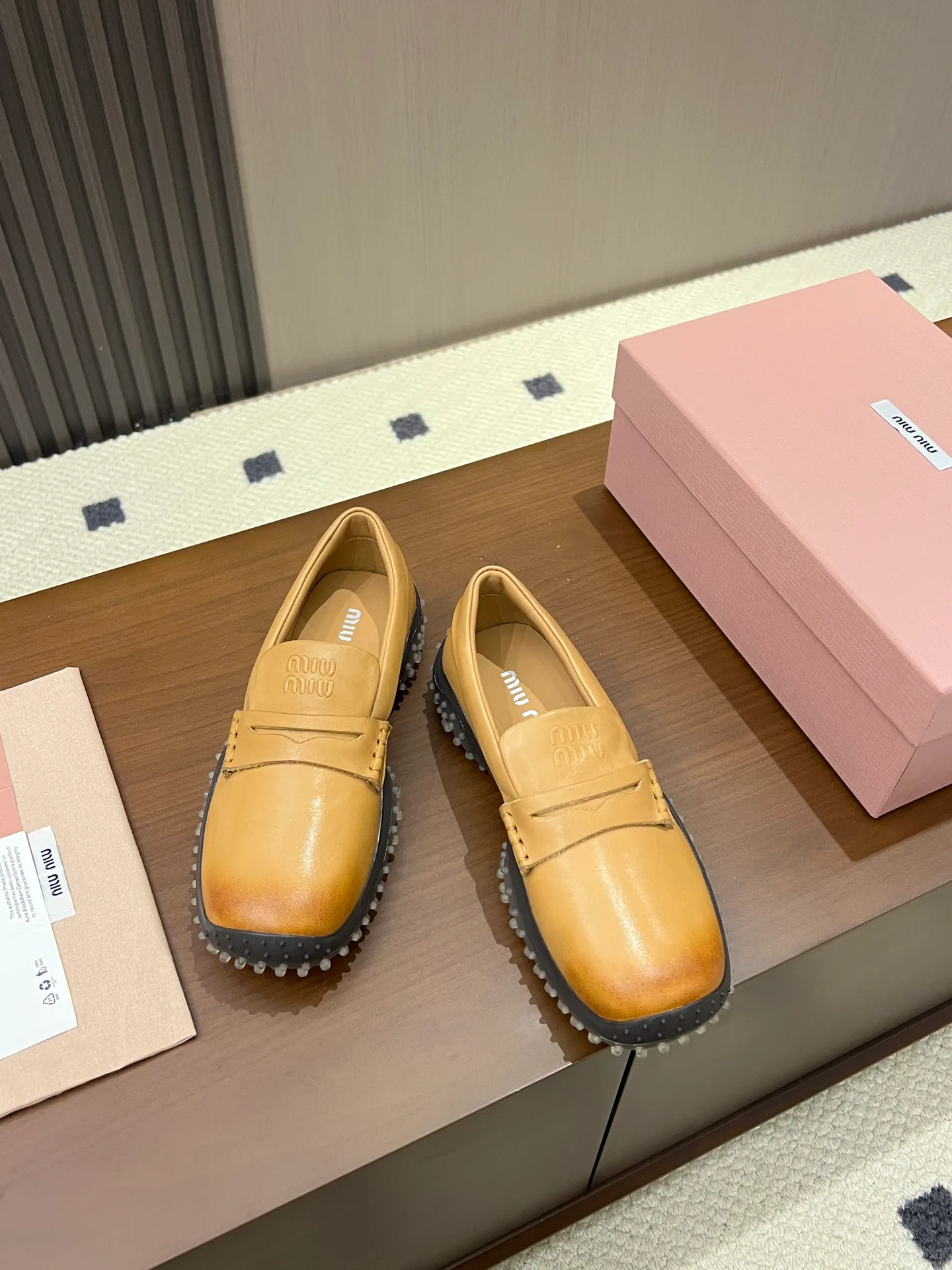 Women's Loafers And Moccasins MIU MIU 17968611