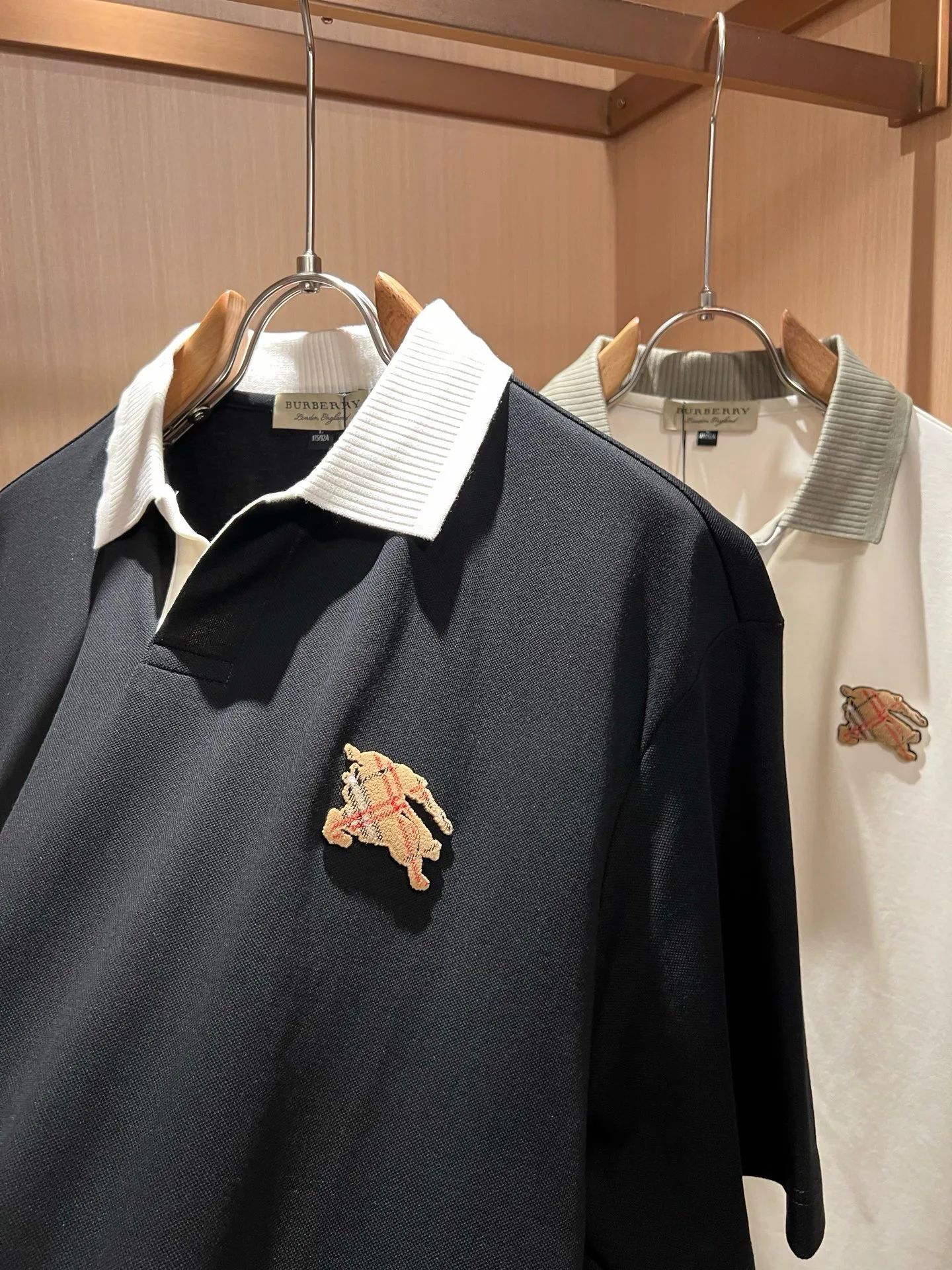 Men's Shirts BURBERRY 18243926