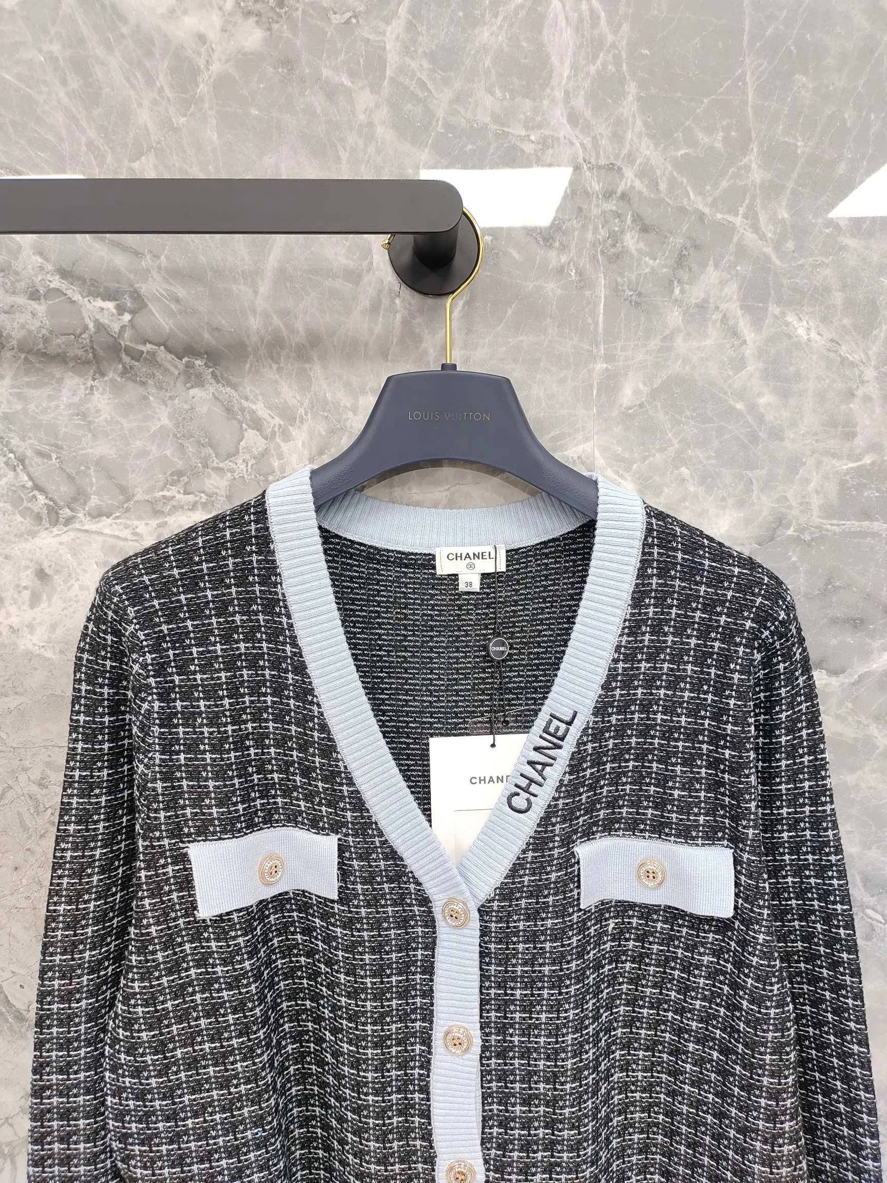 Women's Jumpers And Sweaters CHANEL 17954280