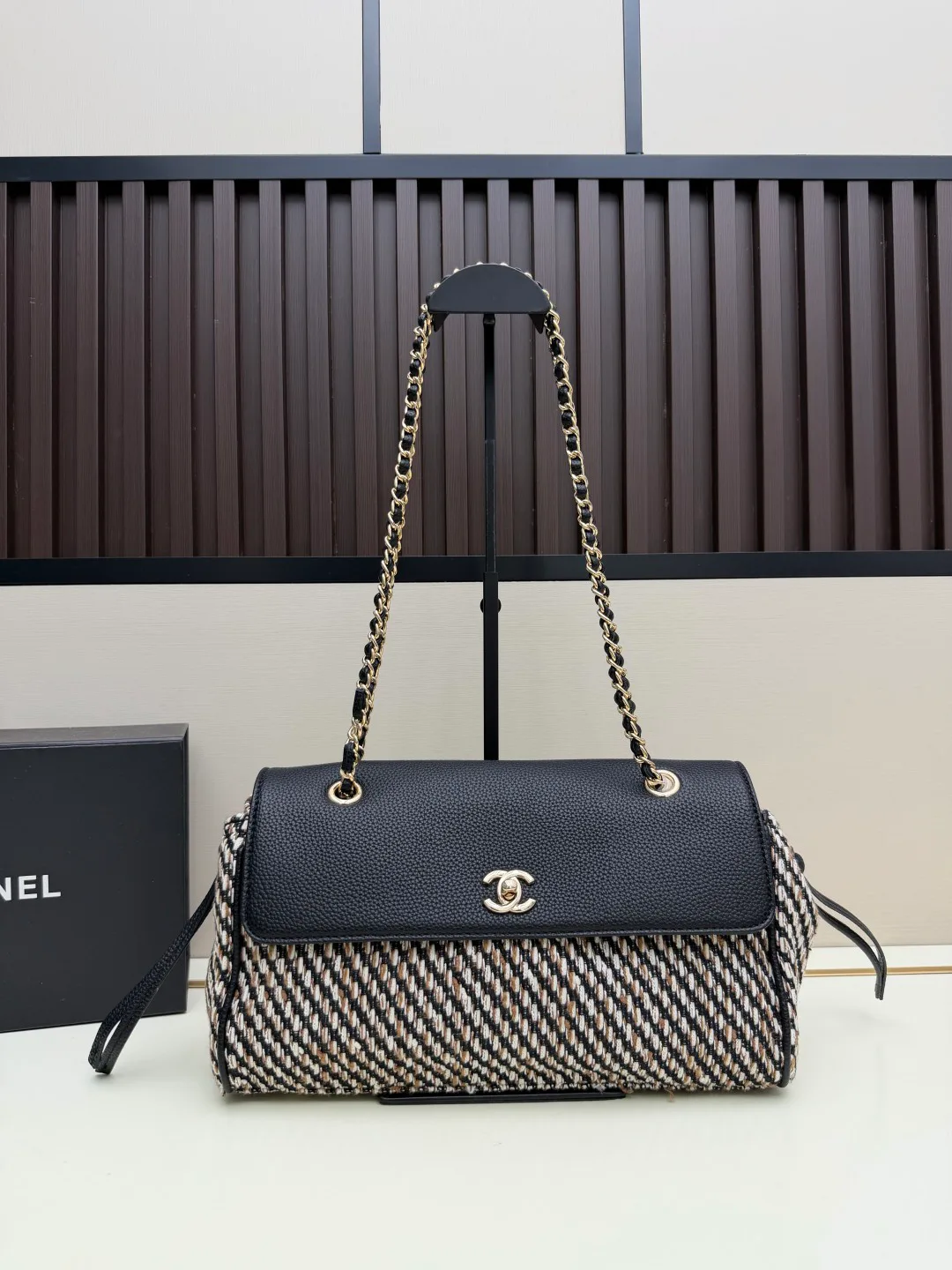 Women's Classic Handbags CHANEL 17904067
