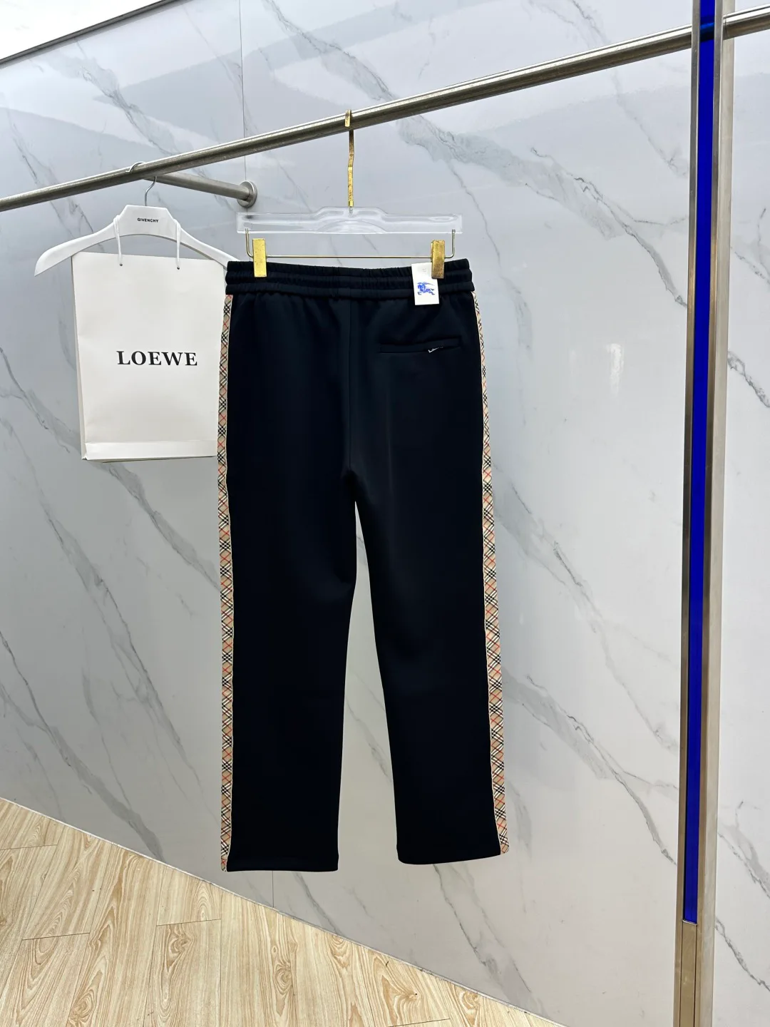 Брюки Мужские Burberry 18596896