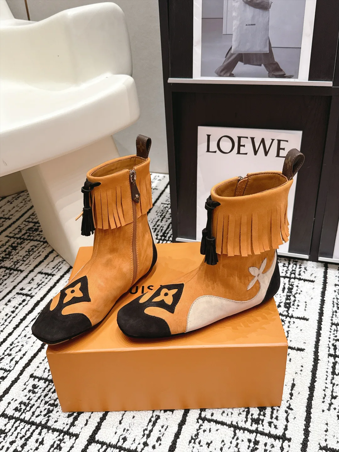 Women's Booties LOUIS VUITTON 17978344
