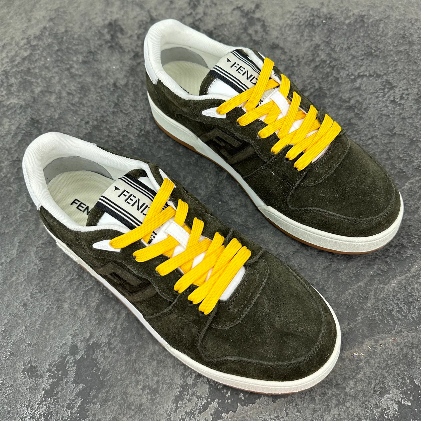 Men's Sneakers FENDI 18154159