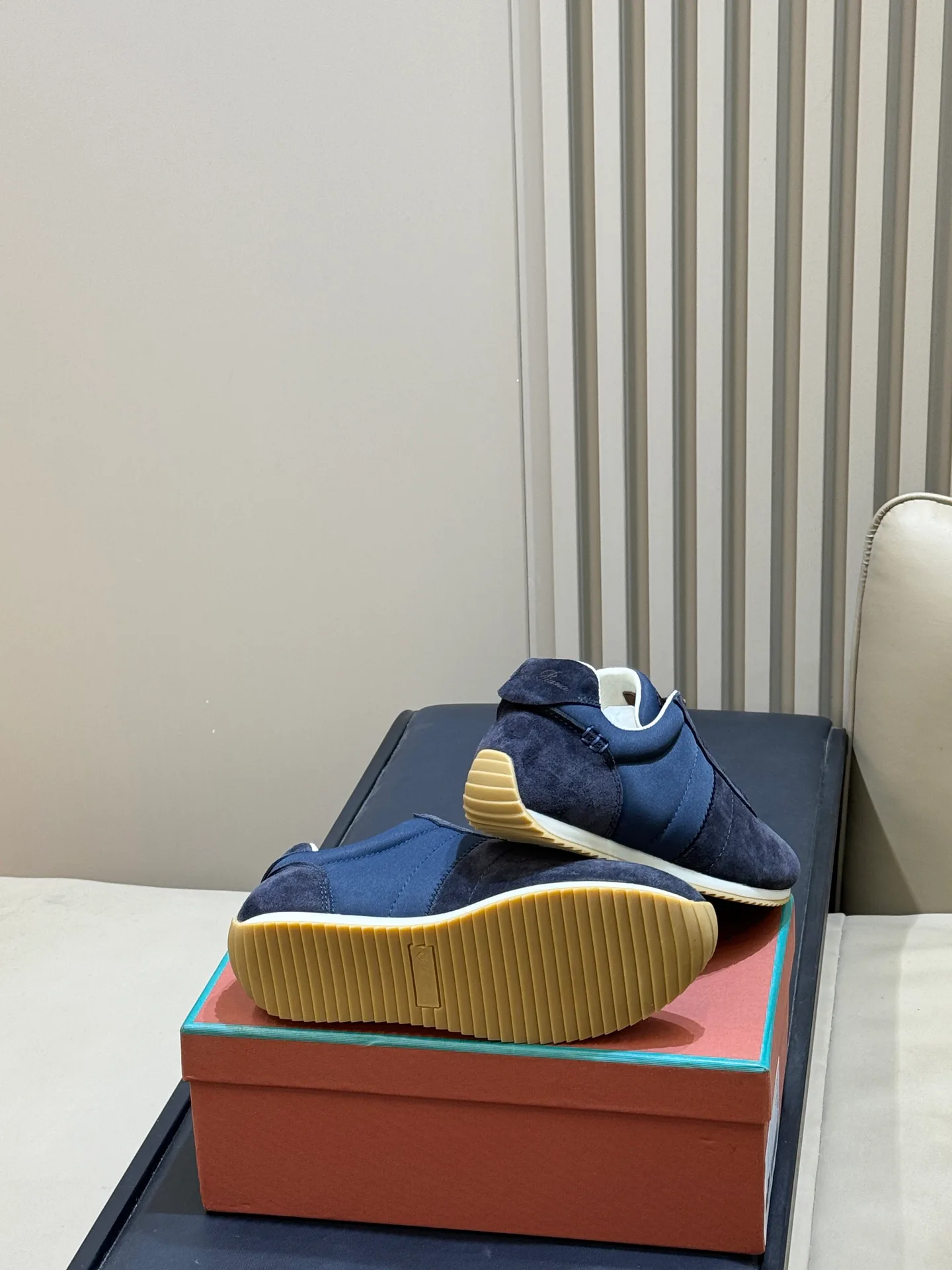 Women's Sneakers LORO PIANA 18073231