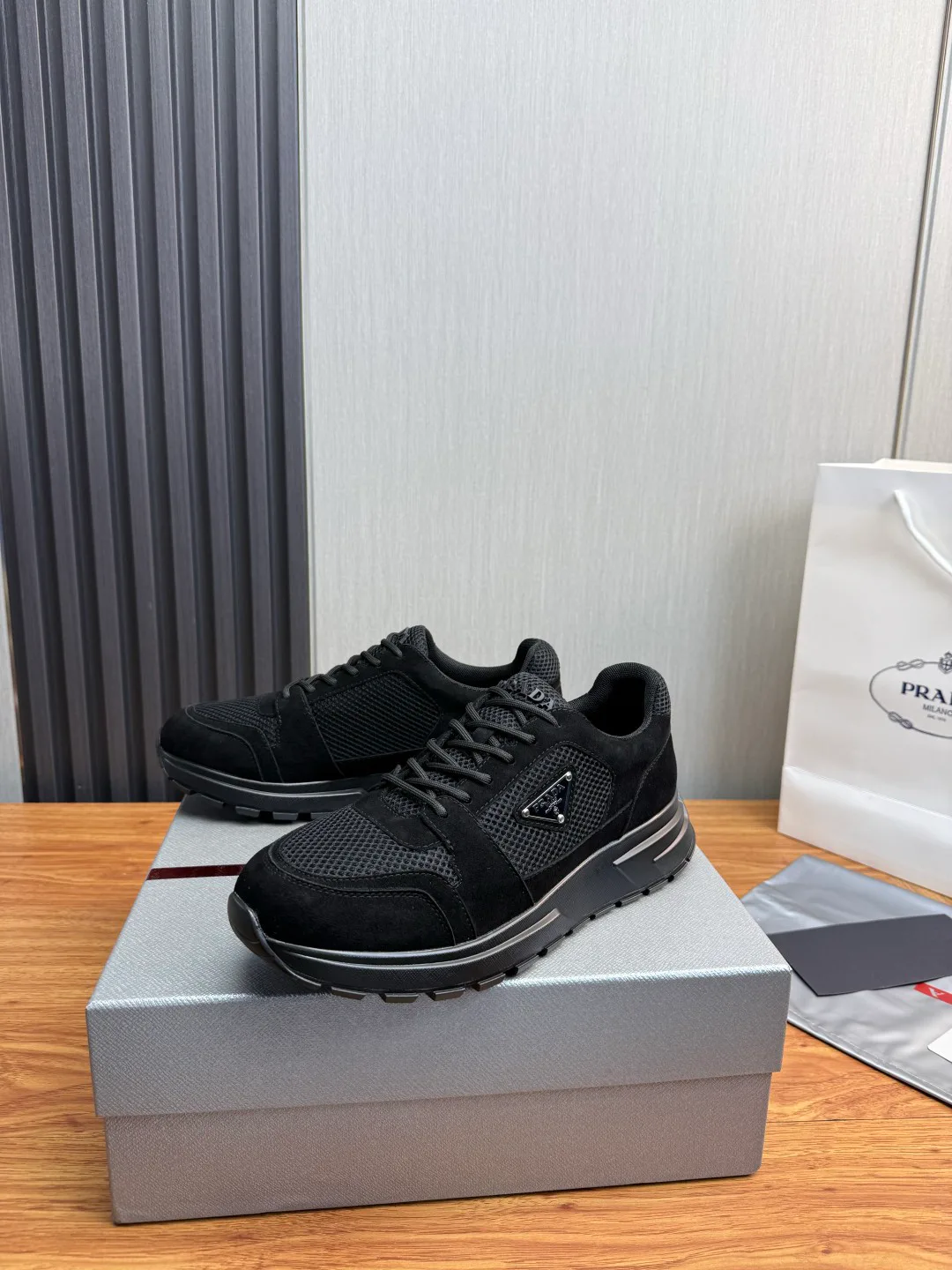 Men's Sneakers PRADA 17962230